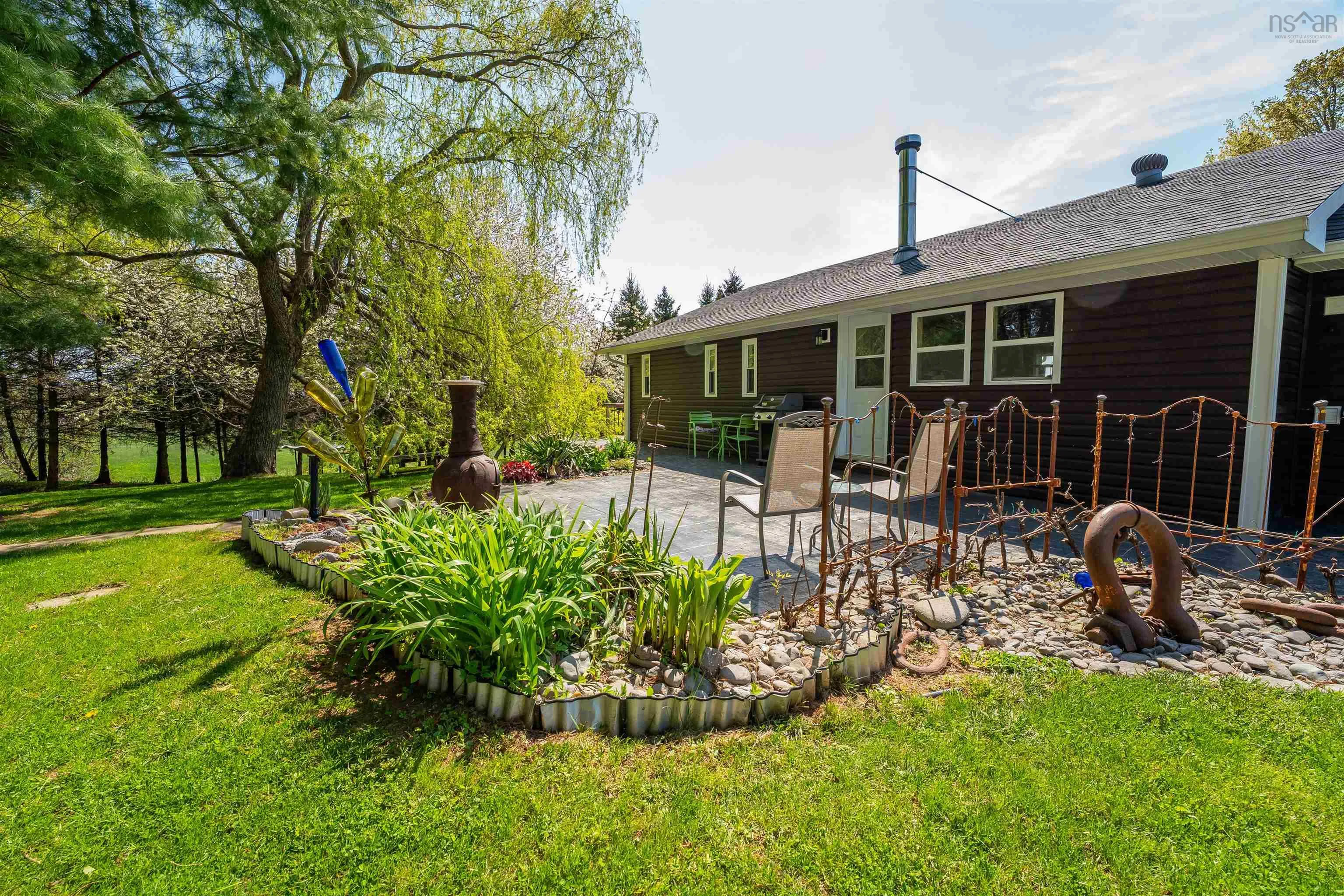 2285 Highway 221, Dempseys Corner, NS B0P 1C0, 3 Bedrooms Bedrooms, ,2 BathroomsBathrooms,Residential,For Sale,Highway 221,202426723