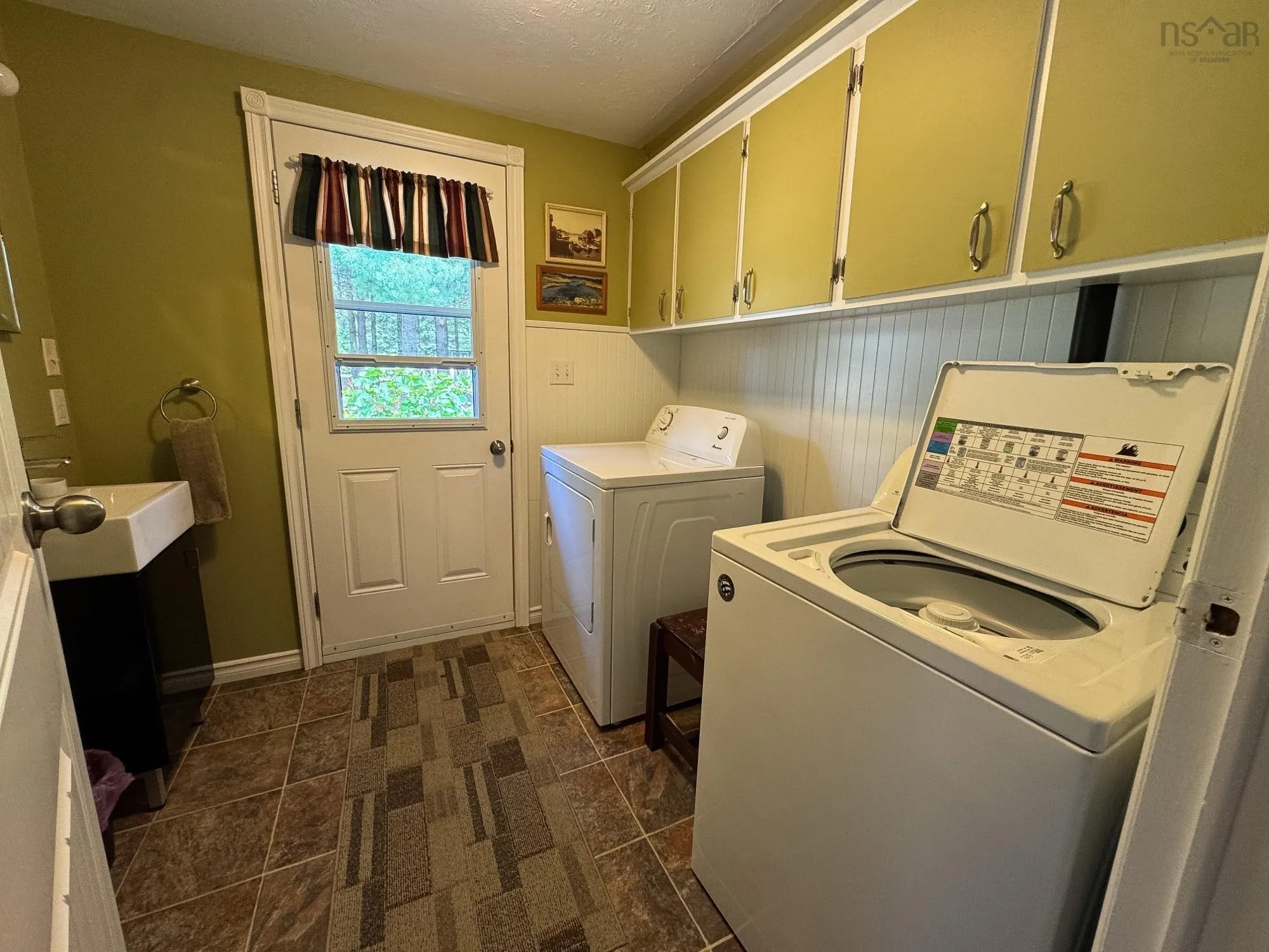 2285 Highway 221, Dempseys Corner, NS B0P 1C0, 3 Bedrooms Bedrooms, ,2 BathroomsBathrooms,Residential,For Sale,Highway 221,202426723