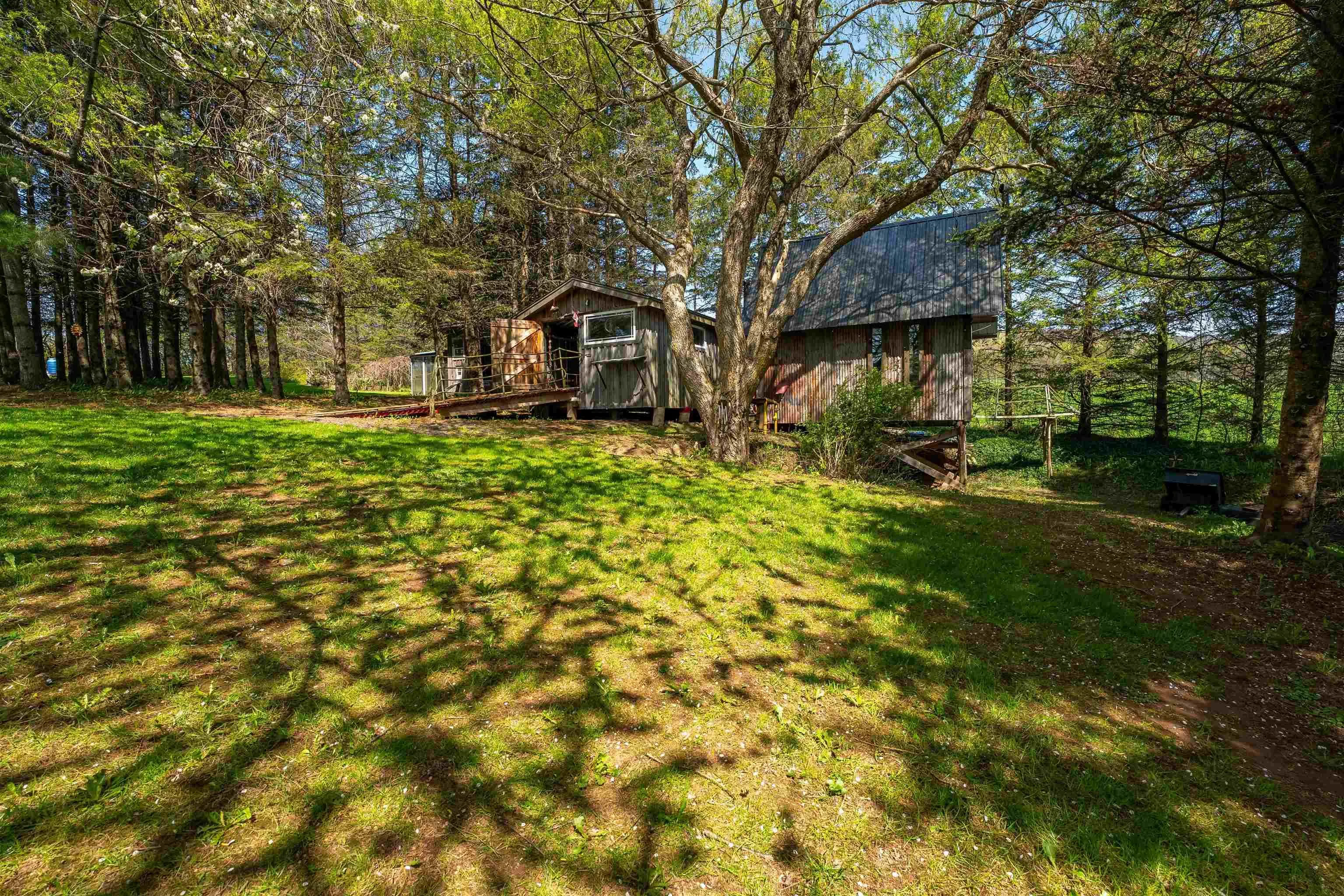 2285 Highway 221, Dempseys Corner, NS B0P 1C0, 3 Bedrooms Bedrooms, ,2 BathroomsBathrooms,Residential,For Sale,Highway 221,202426723