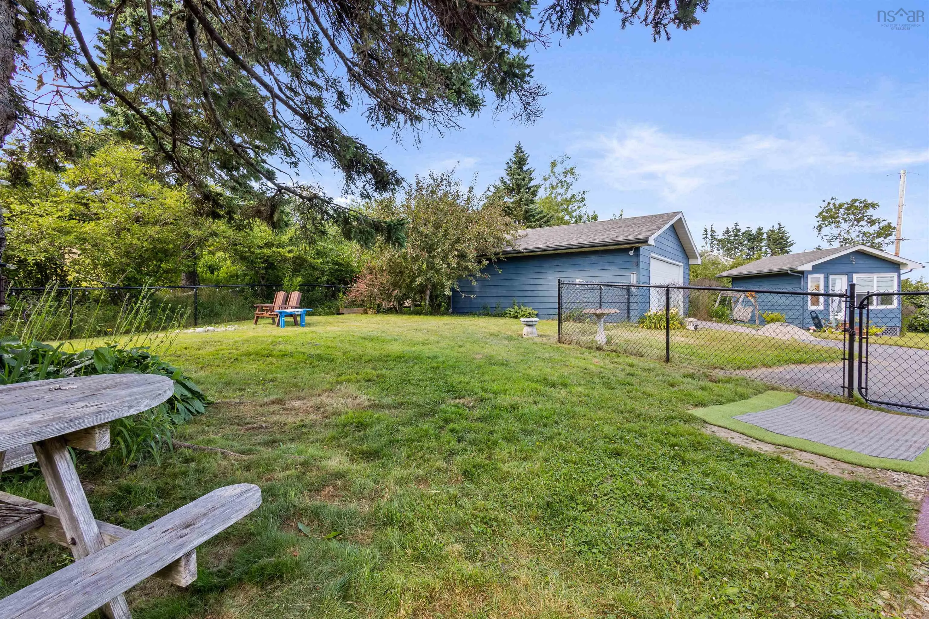 9009 St Margarets Bay Road, Queensland, NS B0J 1T0, 2 Bedrooms Bedrooms, ,1 BathroomBathrooms,Residential,For Sale,St Margarets Bay,202518769