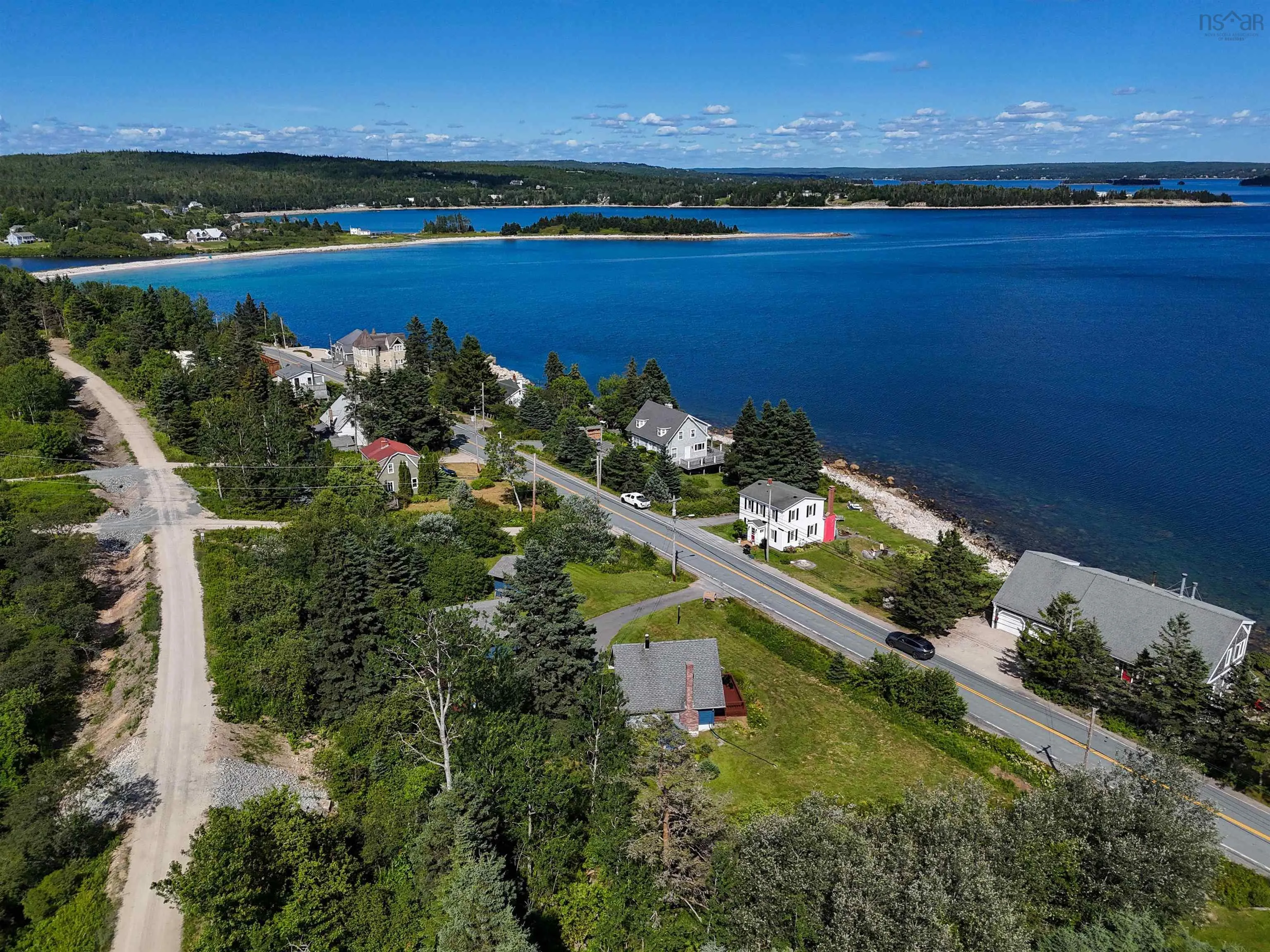 9009 St Margarets Bay Road, Queensland, NS B0J 1T0, 2 Bedrooms Bedrooms, ,1 BathroomBathrooms,Residential,For Sale,St Margarets Bay,202518769