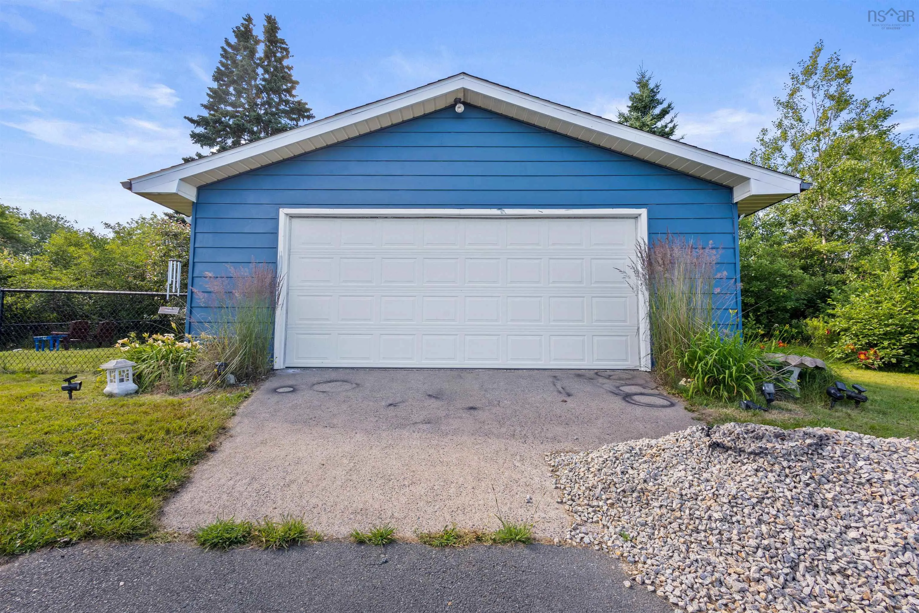 9009 St Margarets Bay Road, Queensland, NS B0J 1T0, 2 Bedrooms Bedrooms, ,1 BathroomBathrooms,Residential,For Sale,St Margarets Bay,202518769