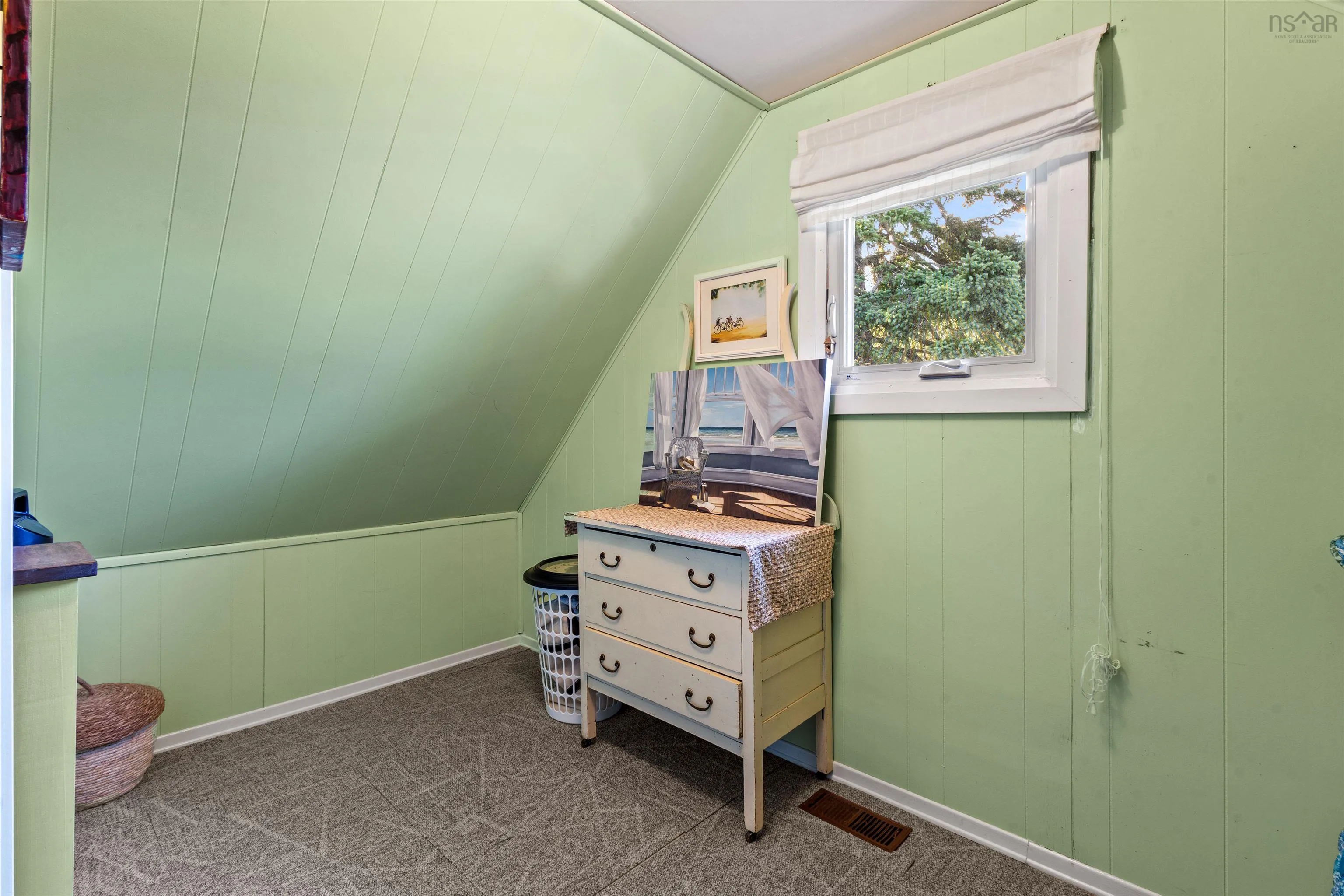 9009 St Margarets Bay Road, Queensland, NS B0J 1T0, 2 Bedrooms Bedrooms, ,1 BathroomBathrooms,Residential,For Sale,St Margarets Bay,202518769
