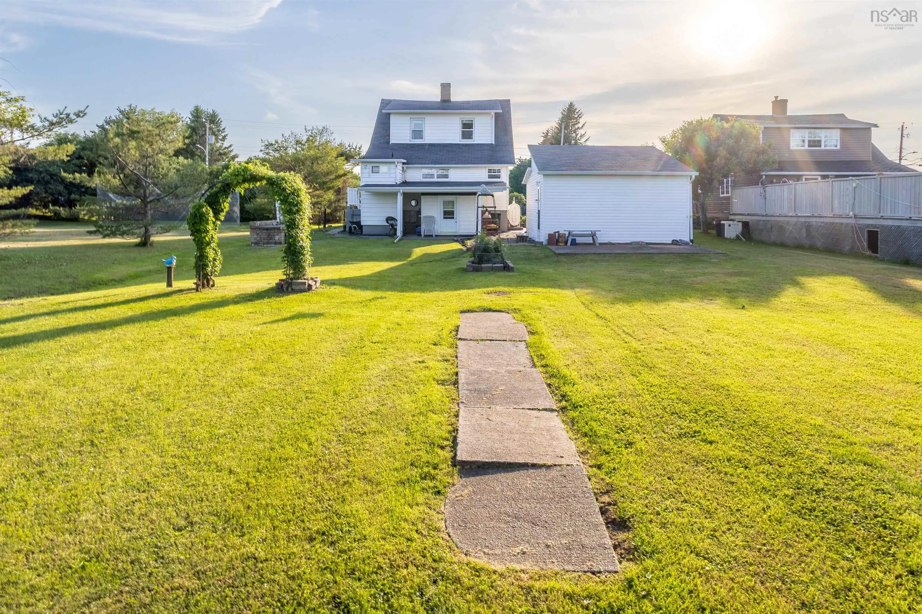 288 Atlantic Street, Sydney Mines, NS B1V 1W8, 3 Bedrooms Bedrooms, ,2 BathroomsBathrooms,Residential,For Sale,Atlantic,202517495