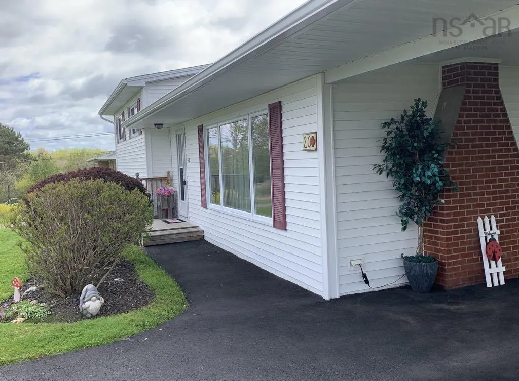 20 Kimberley Avenue, Bible Hill Ns B2n 2z1, 3 Bedrooms Bedrooms, ,2 BathroomsBathrooms,Residential,For Sale,Kimberley,202509062