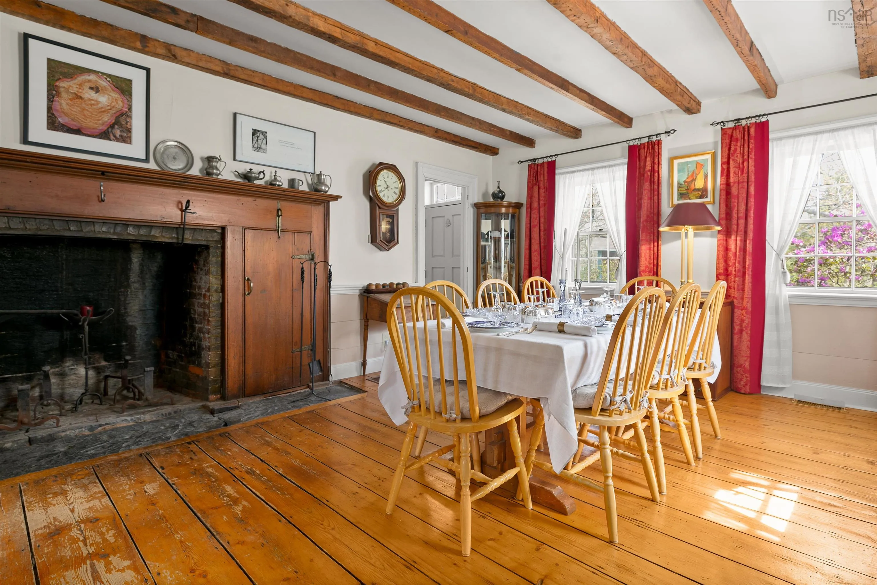 328 Main Street, Mahone Bay Ns B0j 2e0, 3 Bedrooms Bedrooms, ,3 BathroomsBathrooms,Residential,For Sale,Main,202510785