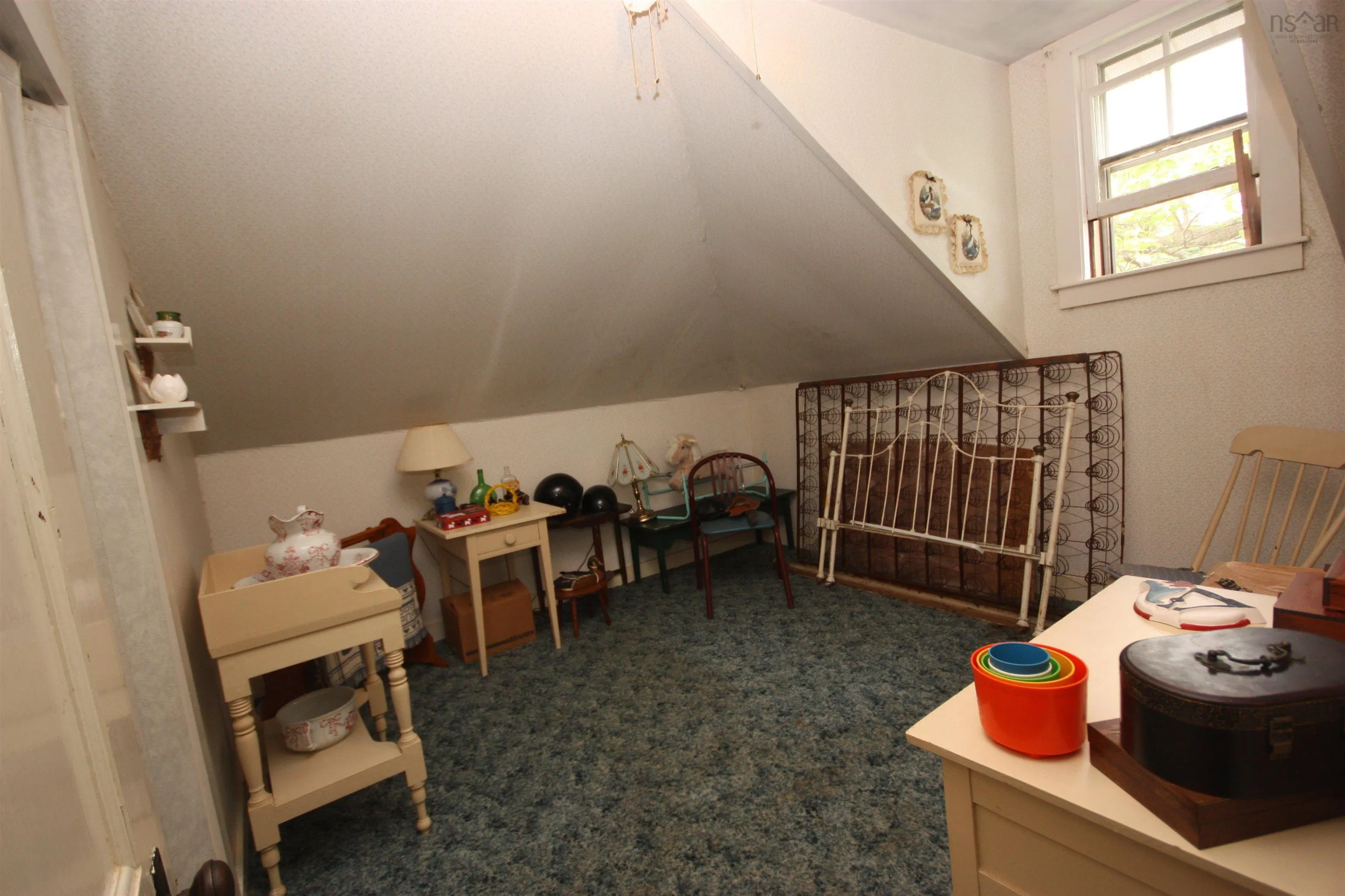 31 Hall Street, Lockeport, NS B0T 1L0, 4 Bedrooms Bedrooms, ,1 BathroomBathrooms,Residential,For Sale,Hall,202517471