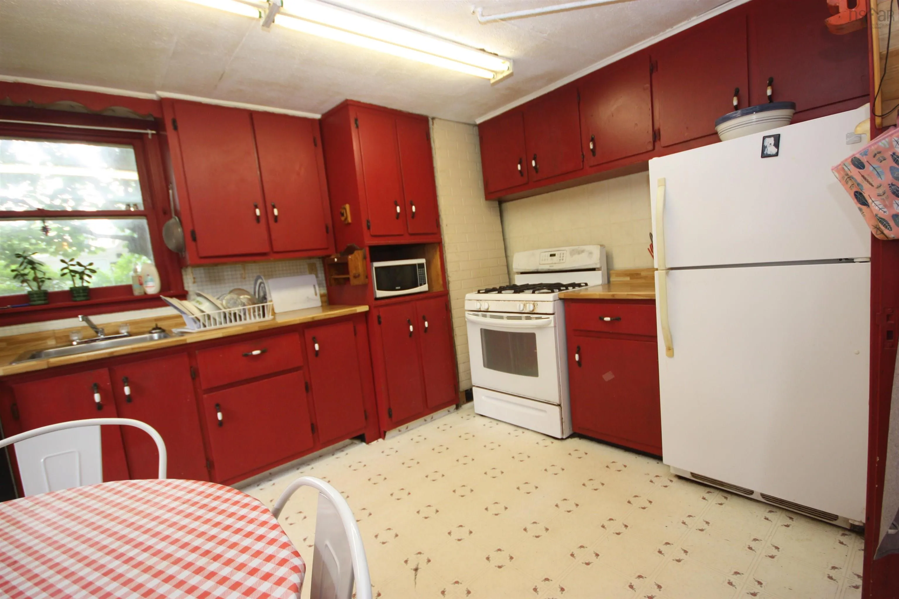 31 Hall Street, Lockeport, NS B0T 1L0, 4 Bedrooms Bedrooms, ,1 BathroomBathrooms,Residential,For Sale,Hall,202517471