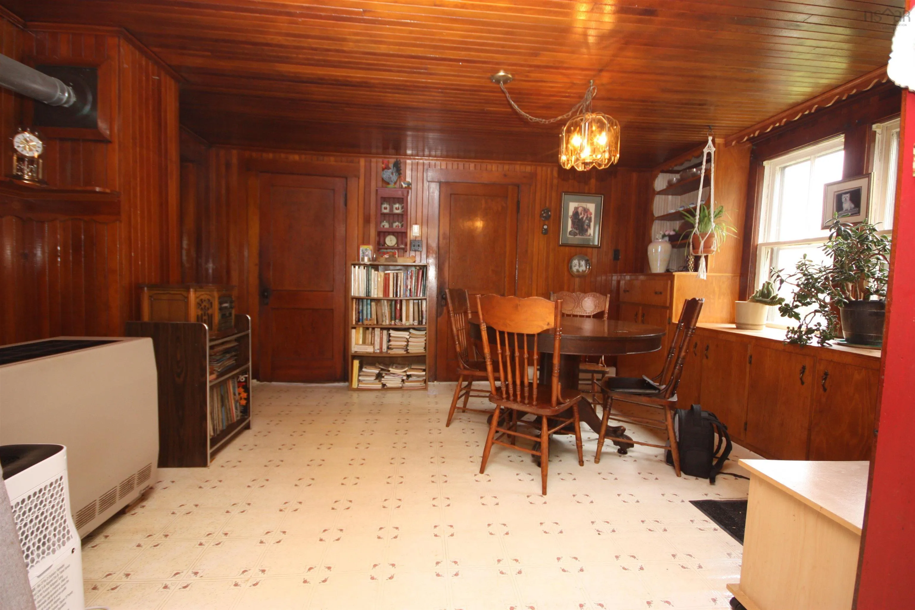31 Hall Street, Lockeport, NS B0T 1L0, 4 Bedrooms Bedrooms, ,1 BathroomBathrooms,Residential,For Sale,Hall,202517471