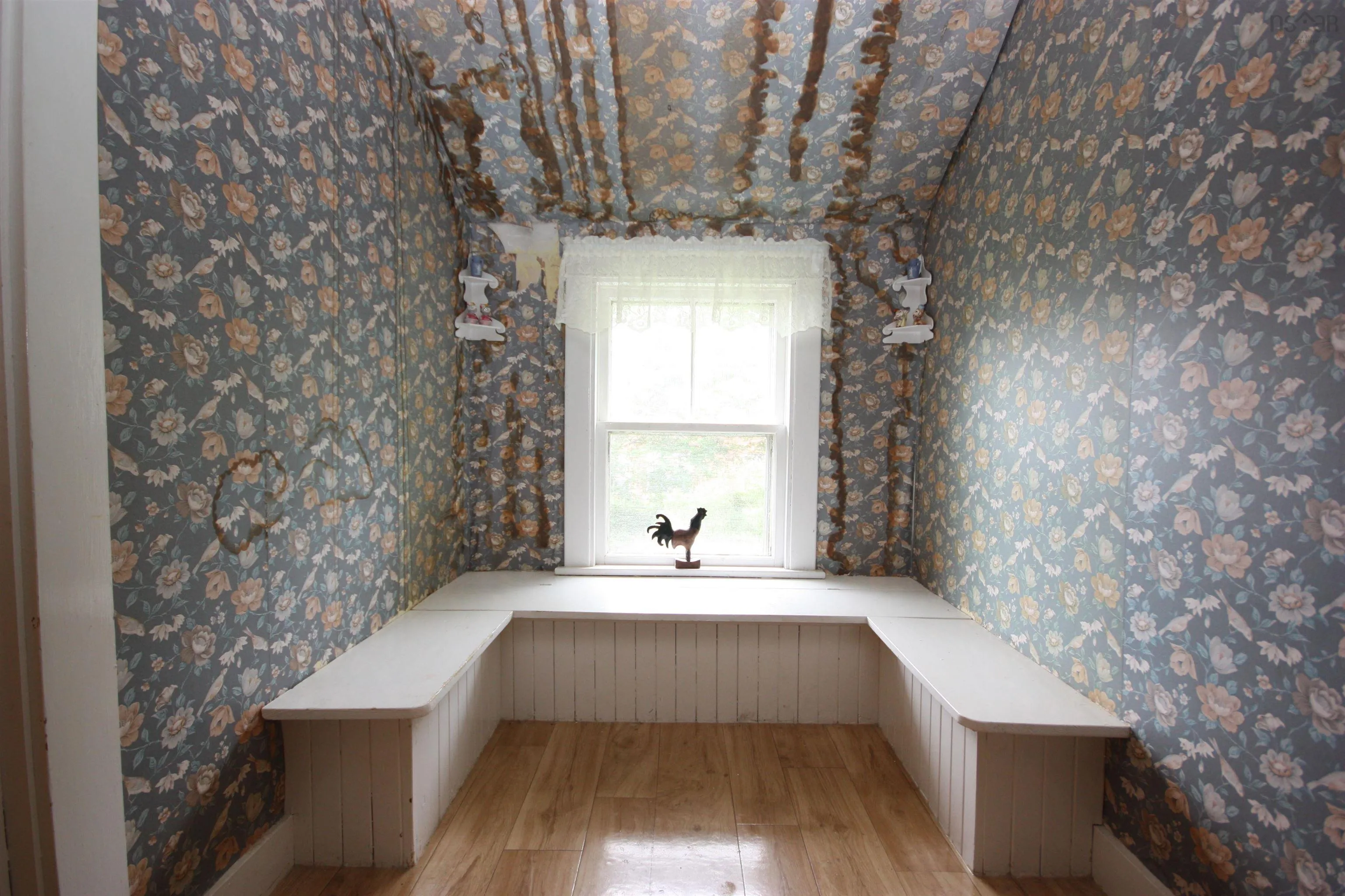31 Hall Street, Lockeport, NS B0T 1L0, 4 Bedrooms Bedrooms, ,1 BathroomBathrooms,Residential,For Sale,Hall,202517471