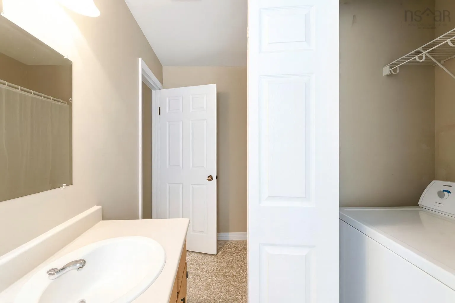 9635/9637 Commercial Street, New Minas, NS B4N 3G6, 4 Bedrooms Bedrooms, ,Residential Income,For Sale,Commercial,202521889