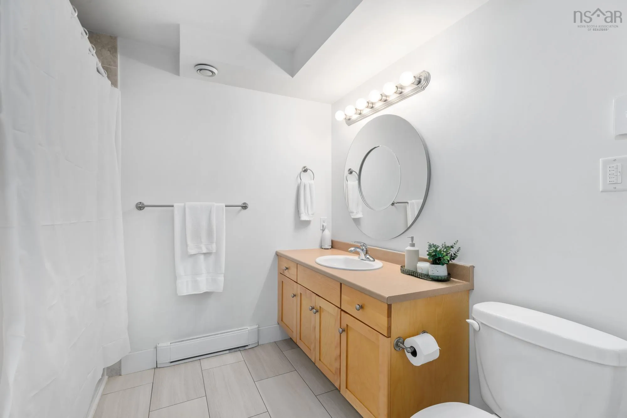 2080 Brunswick Street, Halifax, NS B3K 2Y8, 1 Bedroom Bedrooms, ,2 BathroomsBathrooms,Residential,For Sale,Brunswick,202519770