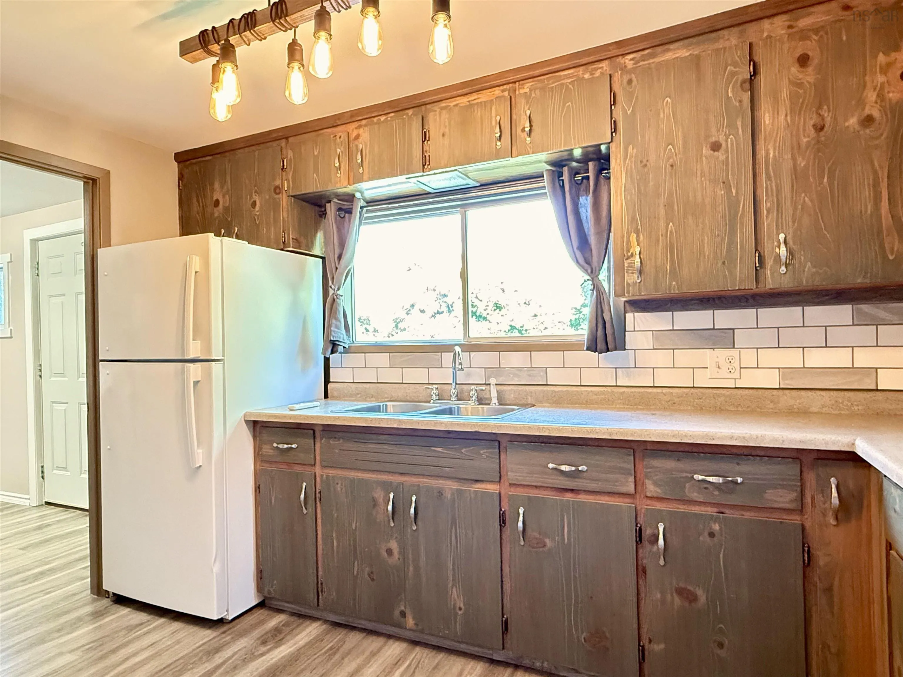 92 Chestnut Street, Pictou, NS B0K 1H0, 2 Bedrooms Bedrooms, ,1 BathroomBathrooms,Residential,For Sale,Chestnut Street,202521989