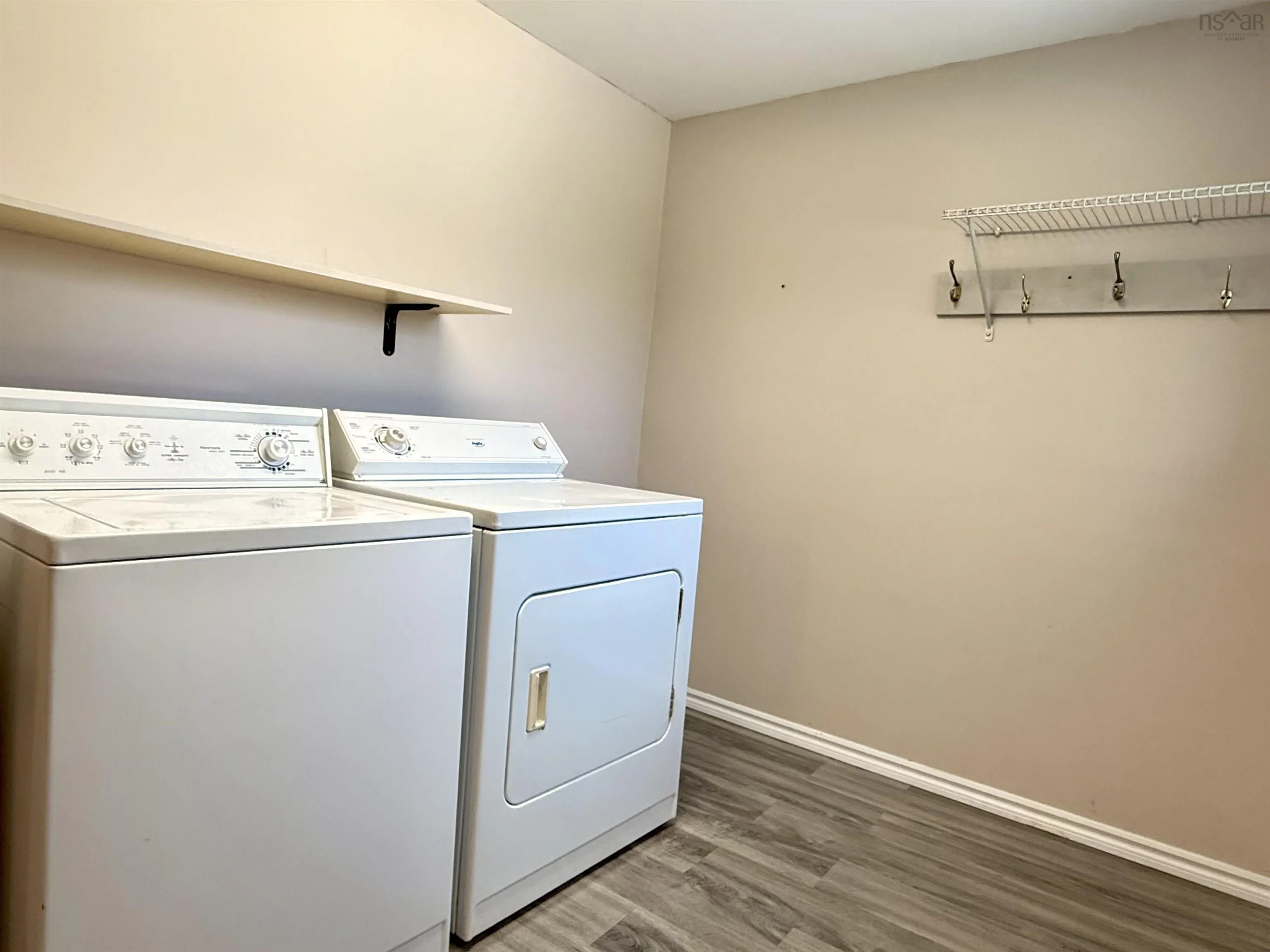 92 Chestnut Street, Pictou, NS B0K 1H0, 2 Bedrooms Bedrooms, ,1 BathroomBathrooms,Residential,For Sale,Chestnut Street,202521989