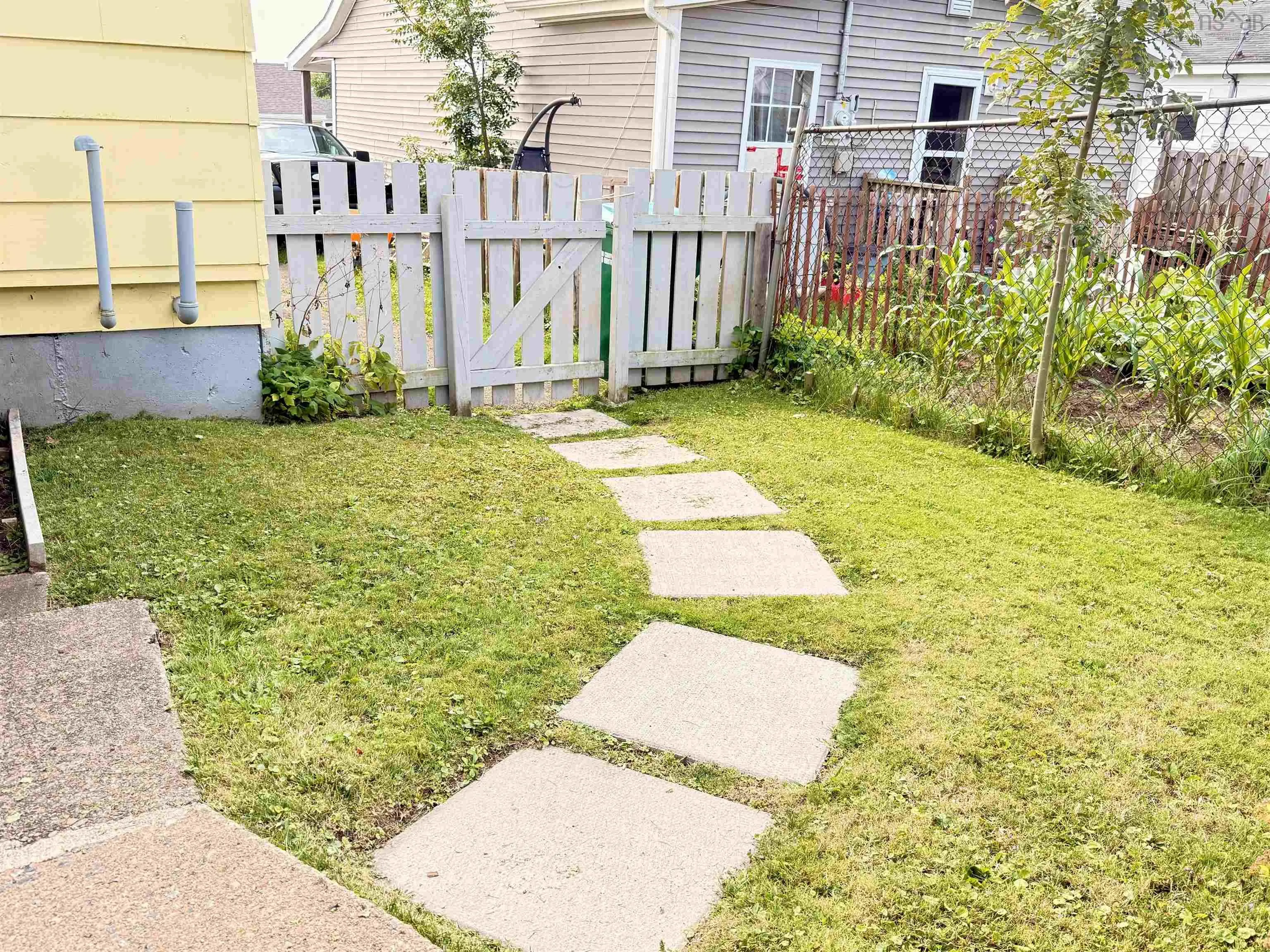 92 Chestnut Street, Pictou, NS B0K 1H0, 2 Bedrooms Bedrooms, ,1 BathroomBathrooms,Residential,For Sale,Chestnut Street,202521989