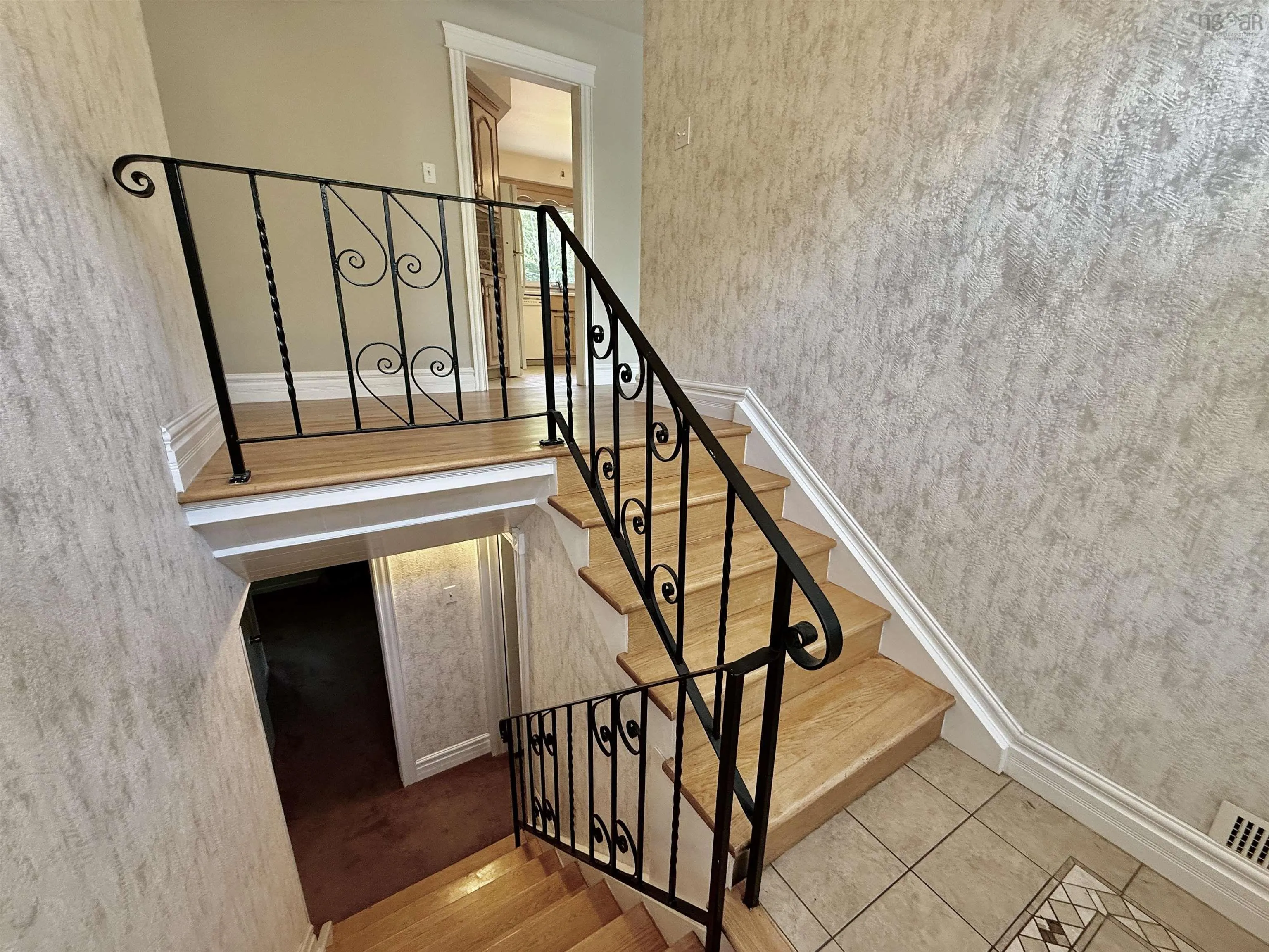 2 Laurentian Drive, Halifax, NS B3M 3G3, 4 Bedrooms Bedrooms, ,2 BathroomsBathrooms,Residential,For Sale,Laurentian,202523499