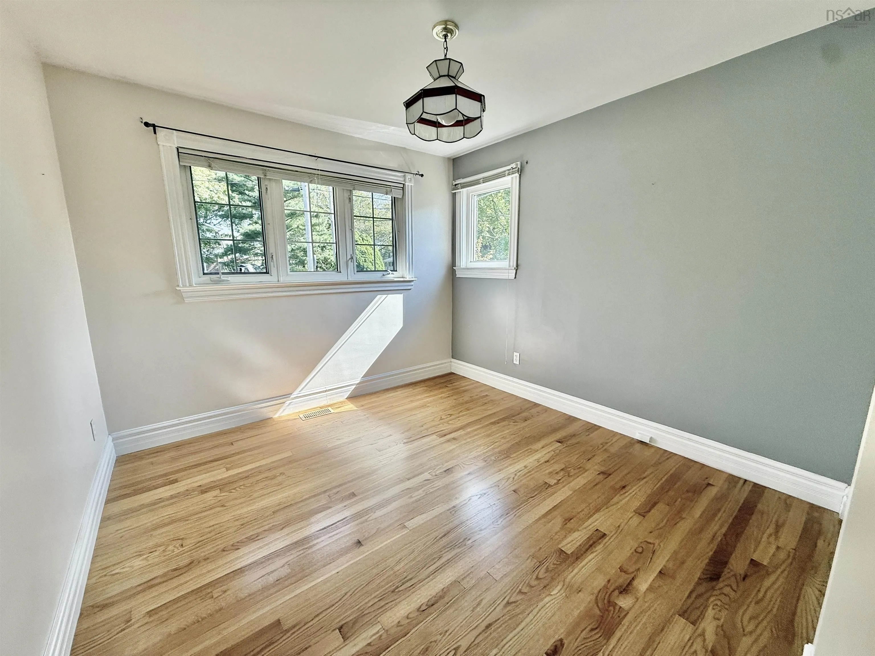 2 Laurentian Drive, Halifax, NS B3M 3G3, 4 Bedrooms Bedrooms, ,2 BathroomsBathrooms,Residential,For Sale,Laurentian,202523499