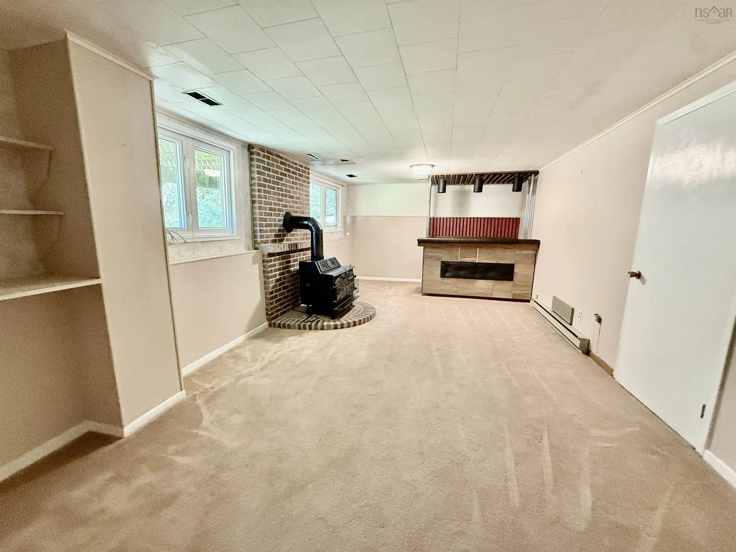2 Laurentian Drive, Halifax, NS B3M 3G3, 4 Bedrooms Bedrooms, ,2 BathroomsBathrooms,Residential,For Sale,Laurentian,202523499