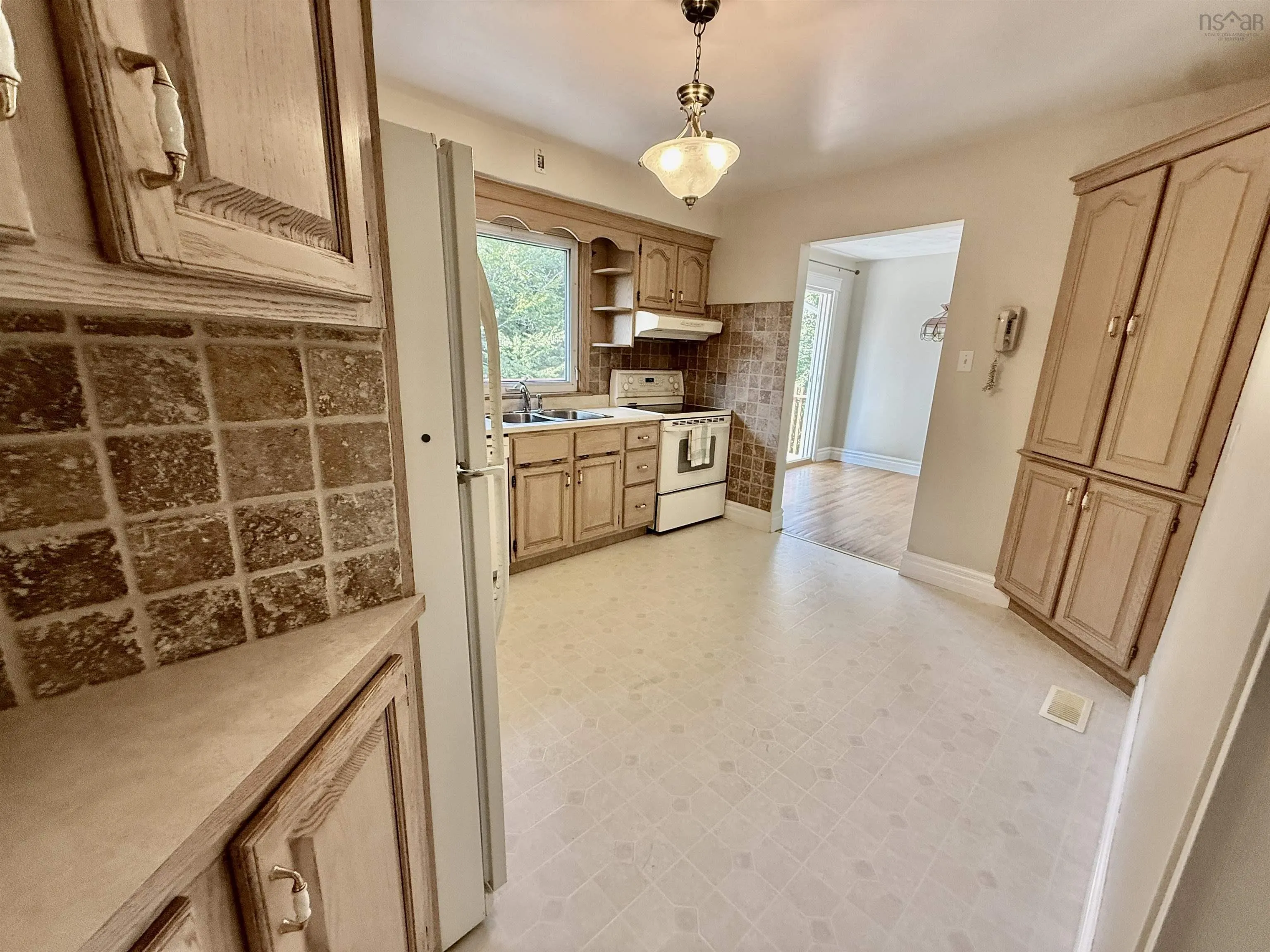 2 Laurentian Drive, Halifax, NS B3M 3G3, 4 Bedrooms Bedrooms, ,2 BathroomsBathrooms,Residential,For Sale,Laurentian,202523499