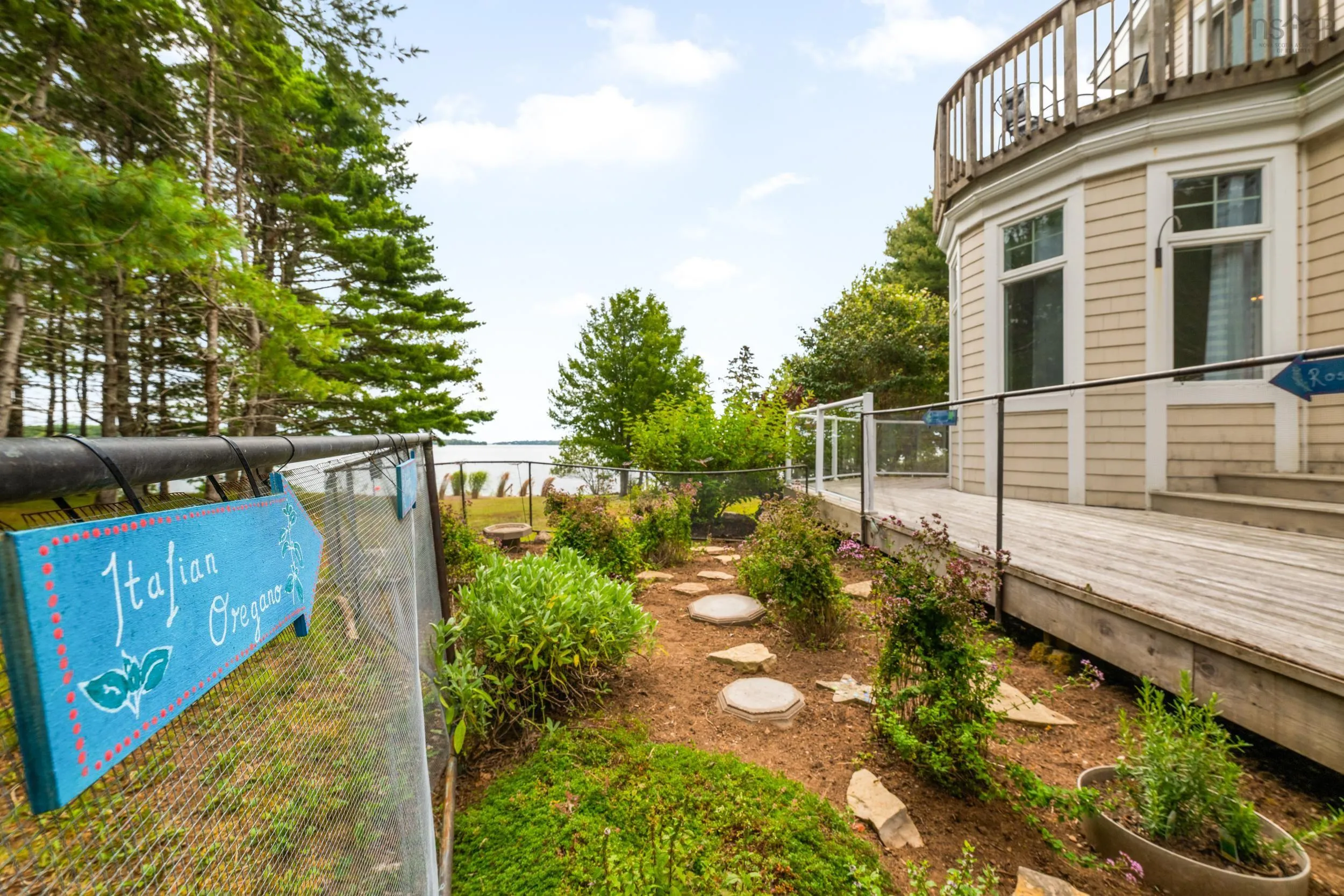 217 Borgalds Drive, Chester Basin, NS B0J 1K0, 4 Bedrooms Bedrooms, ,3 BathroomsBathrooms,Residential,For Sale,Borgalds,202521659