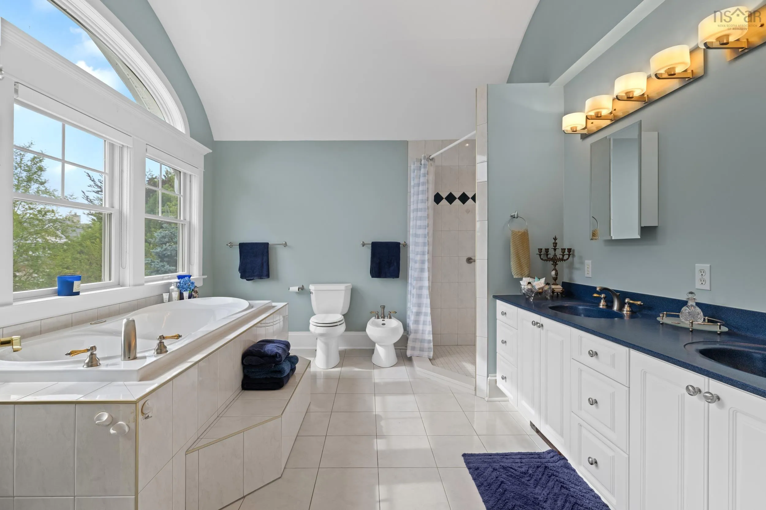217 Borgalds Drive, Chester Basin, NS B0J 1K0, 4 Bedrooms Bedrooms, ,3 BathroomsBathrooms,Residential,For Sale,Borgalds,202521659
