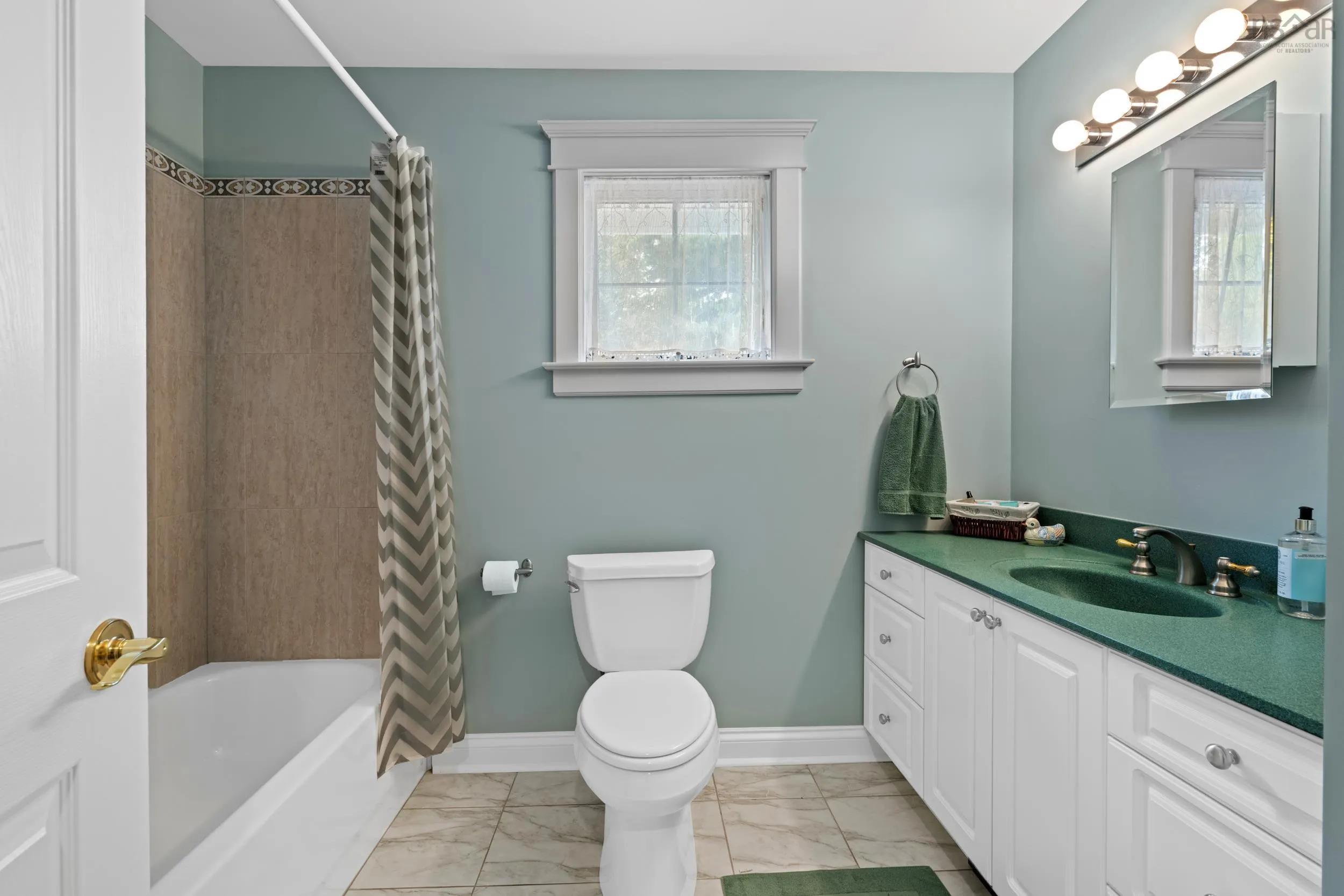 217 Borgalds Drive, Chester Basin, NS B0J 1K0, 4 Bedrooms Bedrooms, ,3 BathroomsBathrooms,Residential,For Sale,Borgalds,202521659