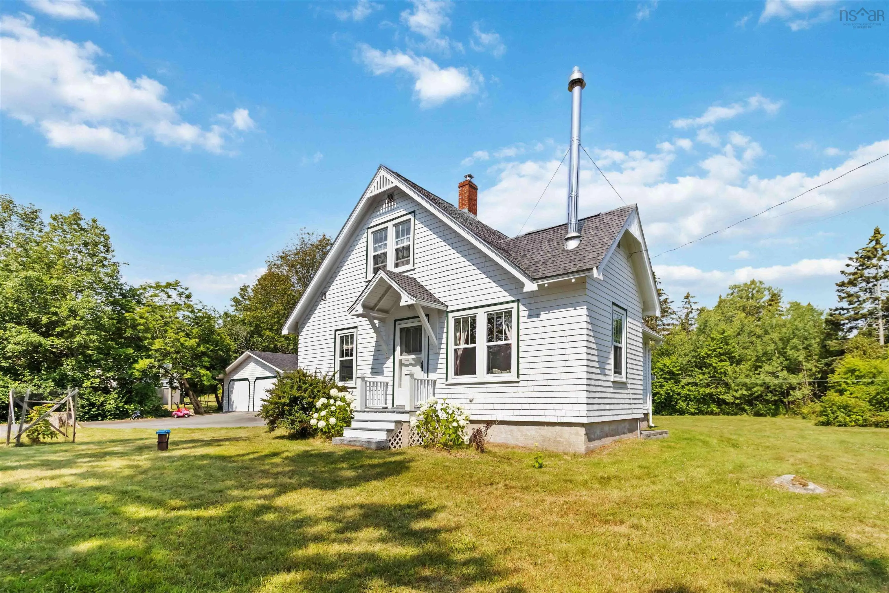 42 Back Road, Broad Cove, NS B0J 2H0, 3 Bedrooms Bedrooms, ,1 BathroomBathrooms,Residential,For Sale,Back,202519132