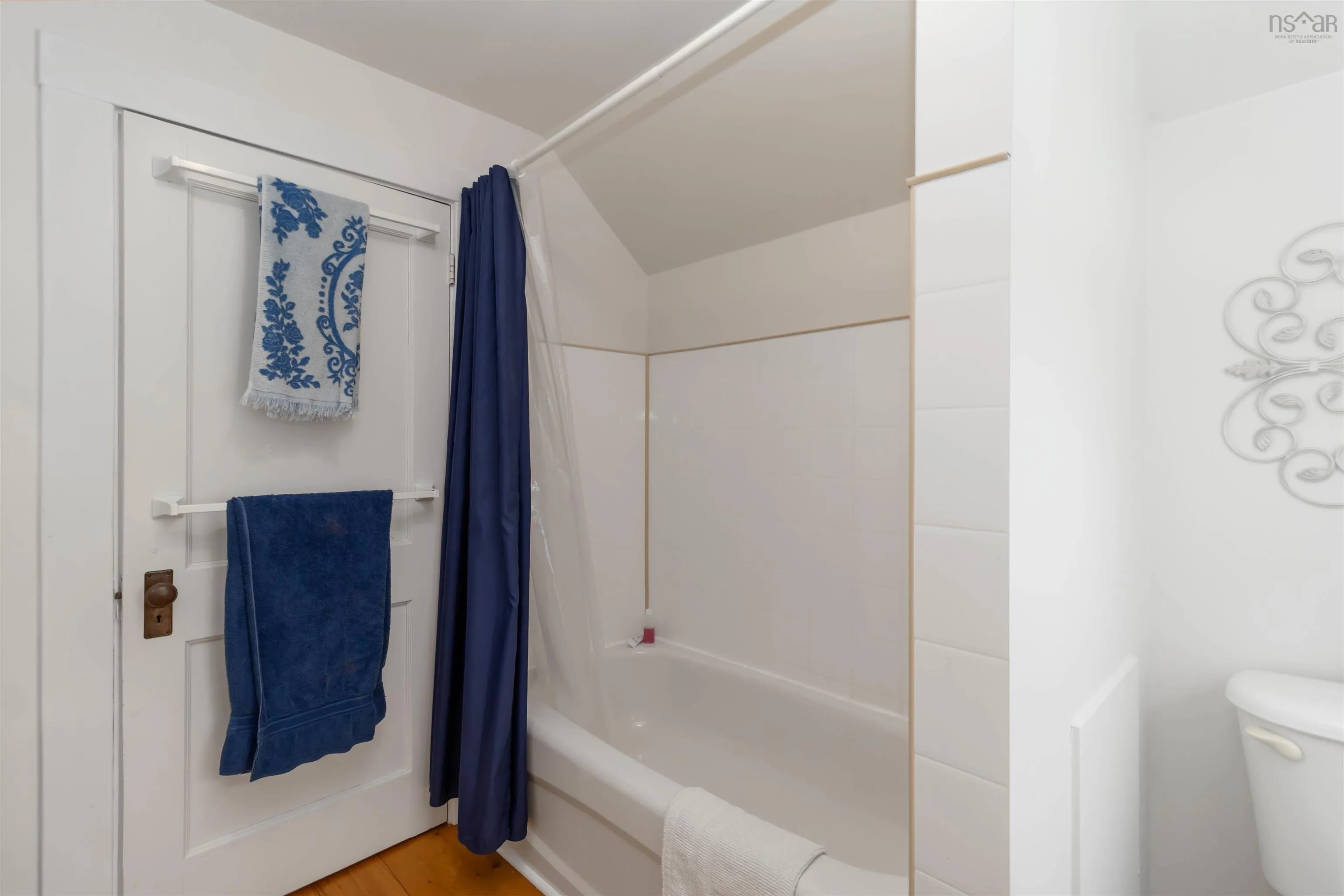 42 Back Road, Broad Cove, NS B0J 2H0, 3 Bedrooms Bedrooms, ,1 BathroomBathrooms,Residential,For Sale,Back,202519132