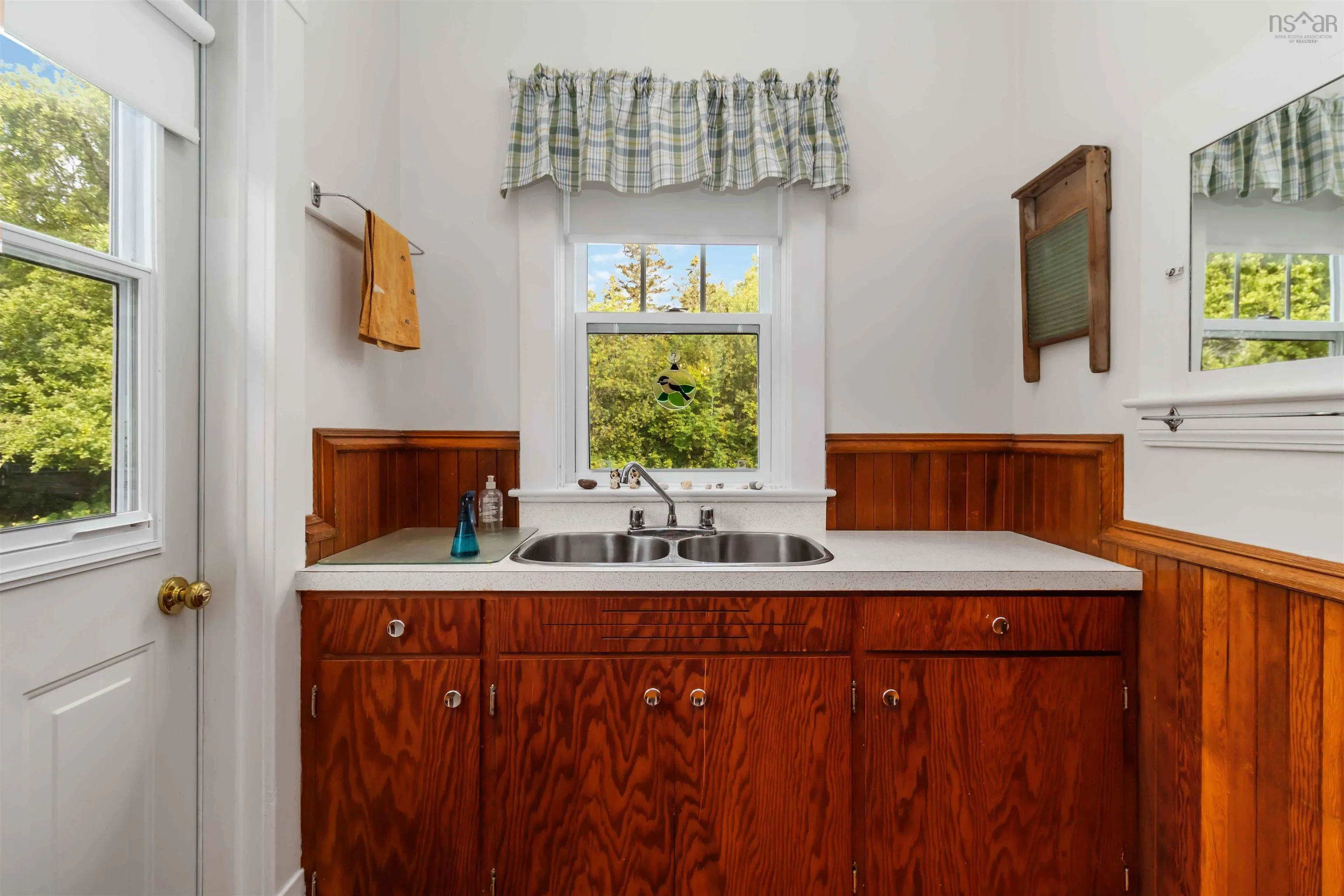 42 Back Road, Broad Cove, NS B0J 2H0, 3 Bedrooms Bedrooms, ,1 BathroomBathrooms,Residential,For Sale,Back,202519132