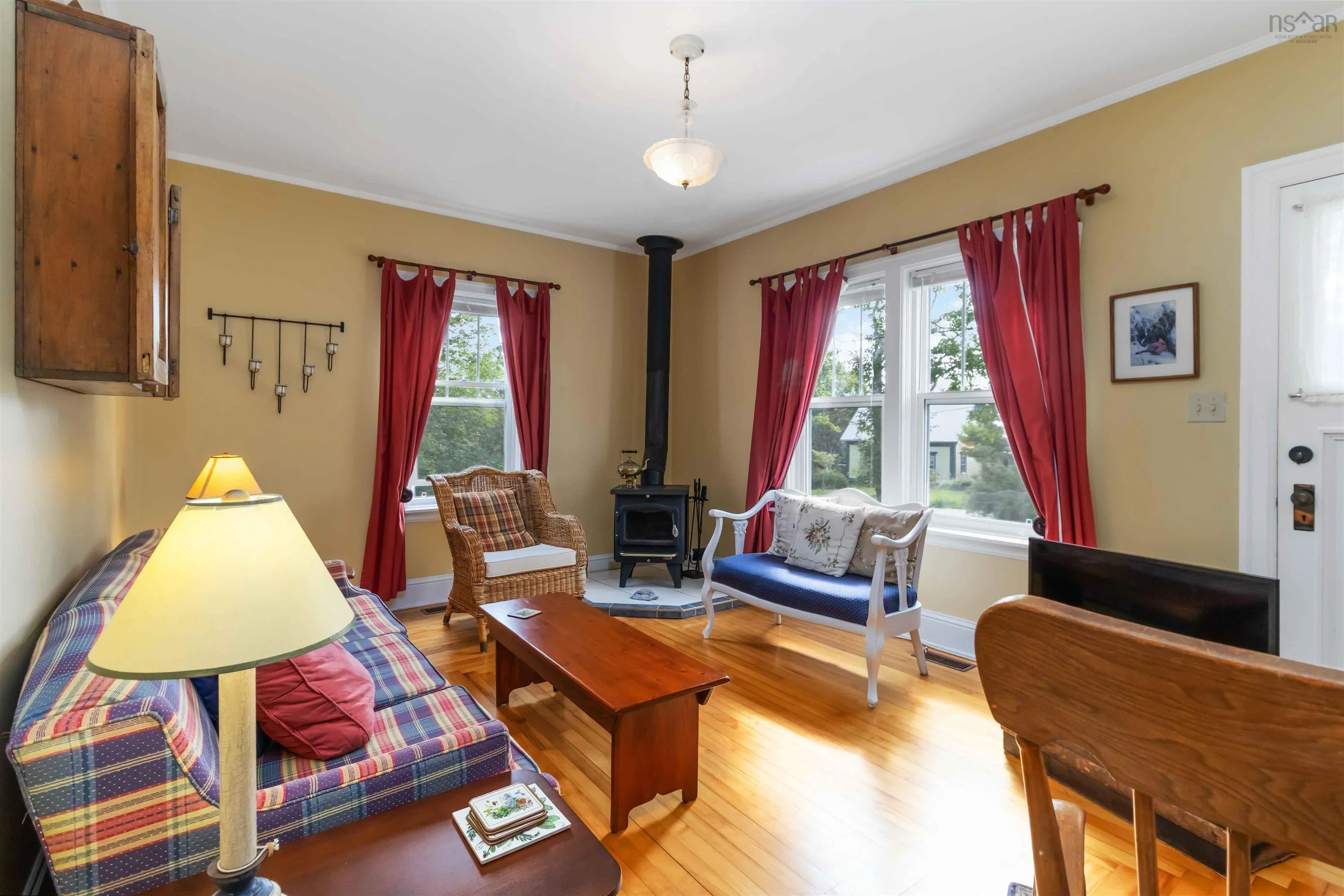 42 Back Road, Broad Cove, NS B0J 2H0, 3 Bedrooms Bedrooms, ,1 BathroomBathrooms,Residential,For Sale,Back,202519132