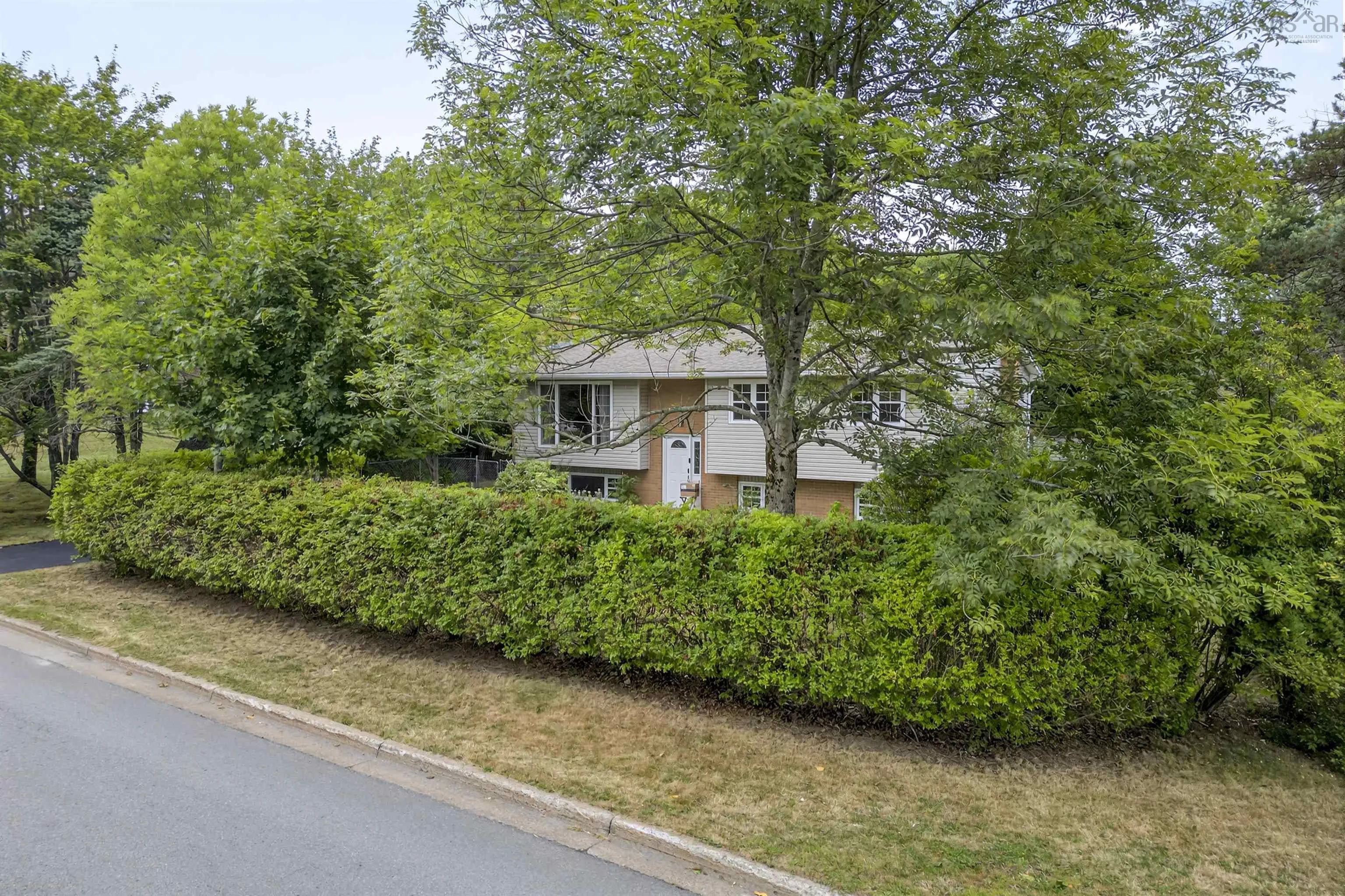24 Colby Drive, Colby Village, NS B2V 1X6, 4 Bedrooms Bedrooms, ,2 BathroomsBathrooms,Residential,For Sale,Colby,202520538