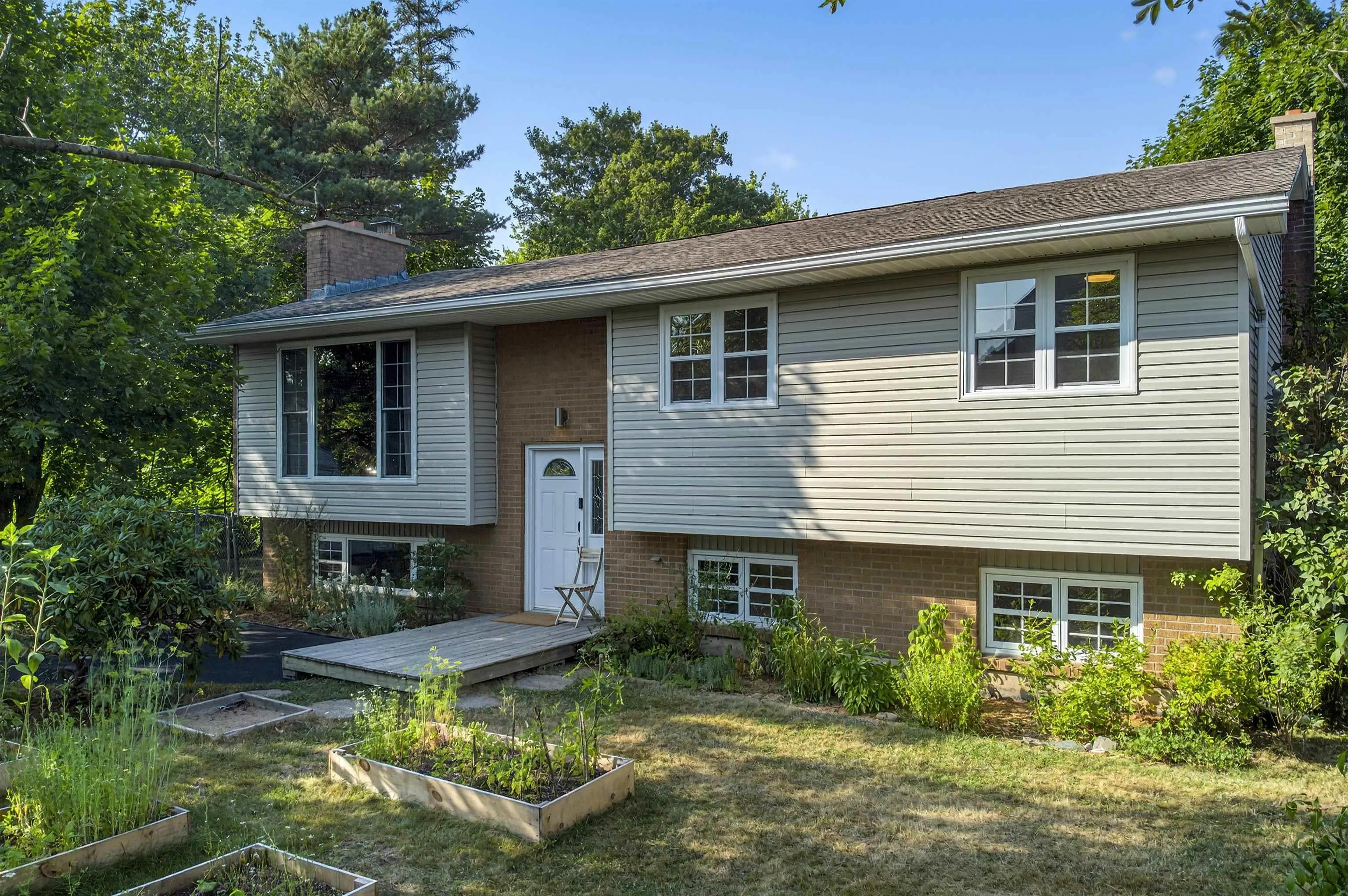 24 Colby Drive, Colby Village, NS B2V 1X6, 4 Bedrooms Bedrooms, ,2 BathroomsBathrooms,Residential,For Sale,Colby,202520538