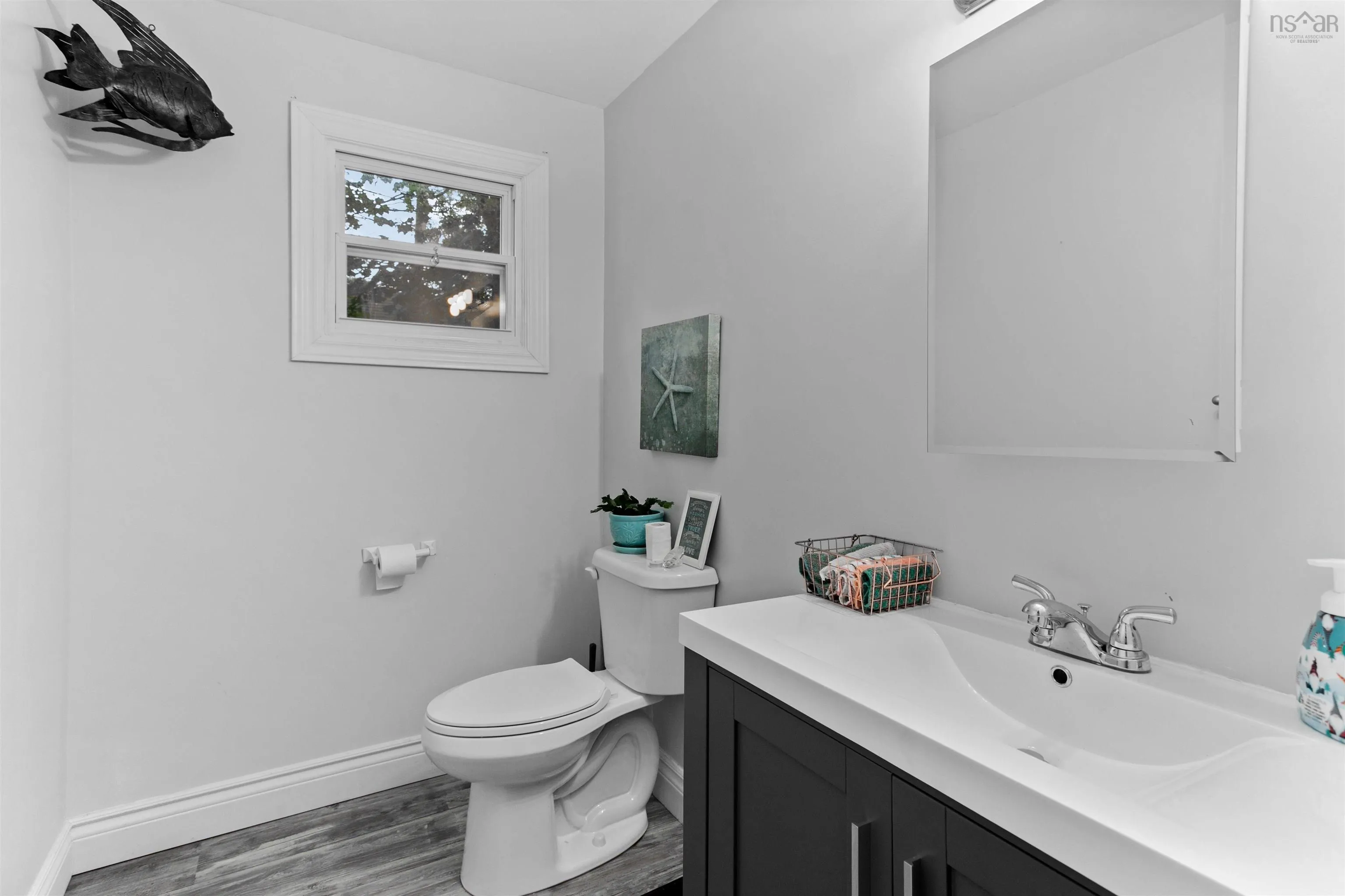 84/86 Woodbury Drive, Halifax, NS B3M 1Z5, ,Residential Income,For Sale,Woodbury,202511048