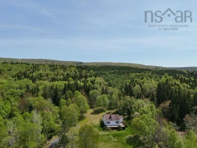 4609 Grand Narrows Highway, Beaver Cove, NS B1T 1P4, 2 Bedrooms Bedrooms, ,1 BathroomBathrooms,Residential,For Sale,Grand Narrows,202511089