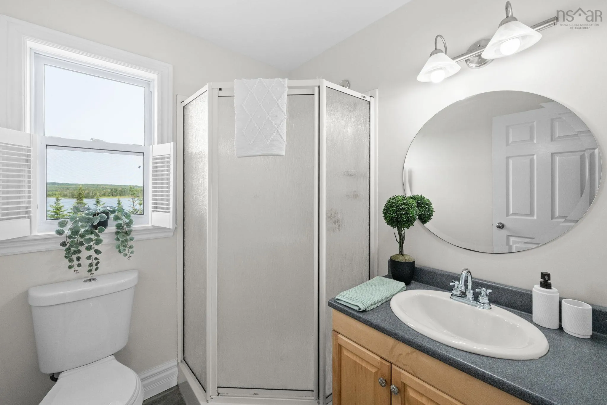 88 Inverary Point Lane, West Porters Lake, NS B3E 1N4, 4 Bedrooms Bedrooms, ,3 BathroomsBathrooms,Residential,For Sale,Inverary Point,202520054