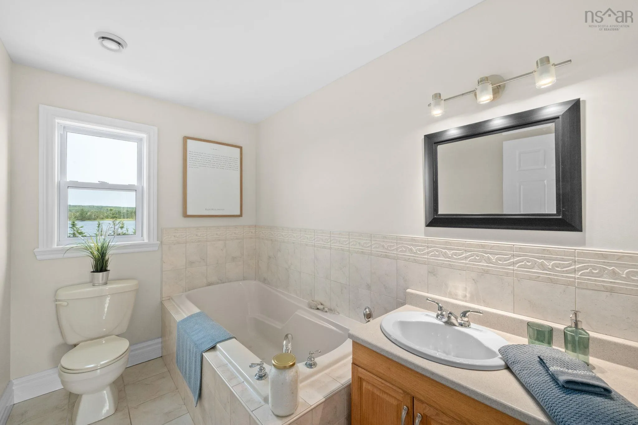 88 Inverary Point Lane, West Porters Lake, NS B3E 1N4, 4 Bedrooms Bedrooms, ,3 BathroomsBathrooms,Residential,For Sale,Inverary Point,202520054