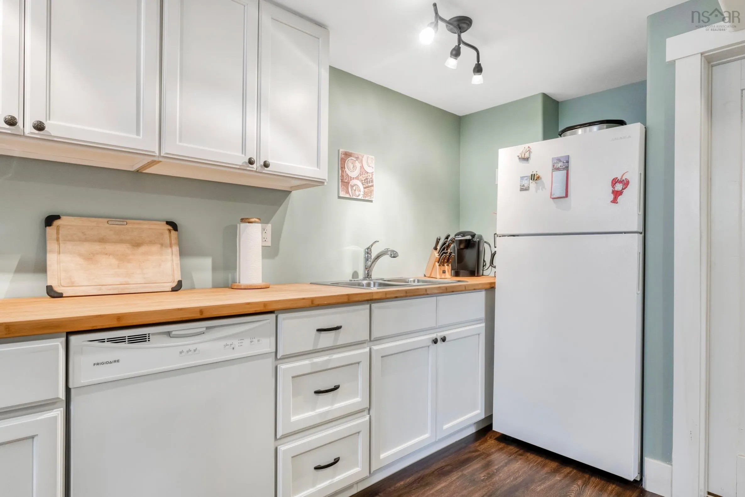 56 Montague Street, Lunenburg, NS B0J 2C0, 4 Bedrooms Bedrooms, ,3 BathroomsBathrooms,Residential,For Sale,Montague,202512107