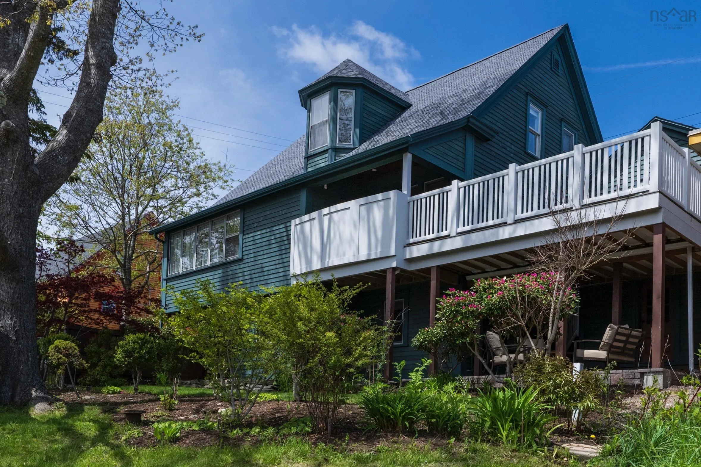 56 Montague Street, Lunenburg, NS B0J 2C0, 4 Bedrooms Bedrooms, ,3 BathroomsBathrooms,Residential,For Sale,Montague,202512107