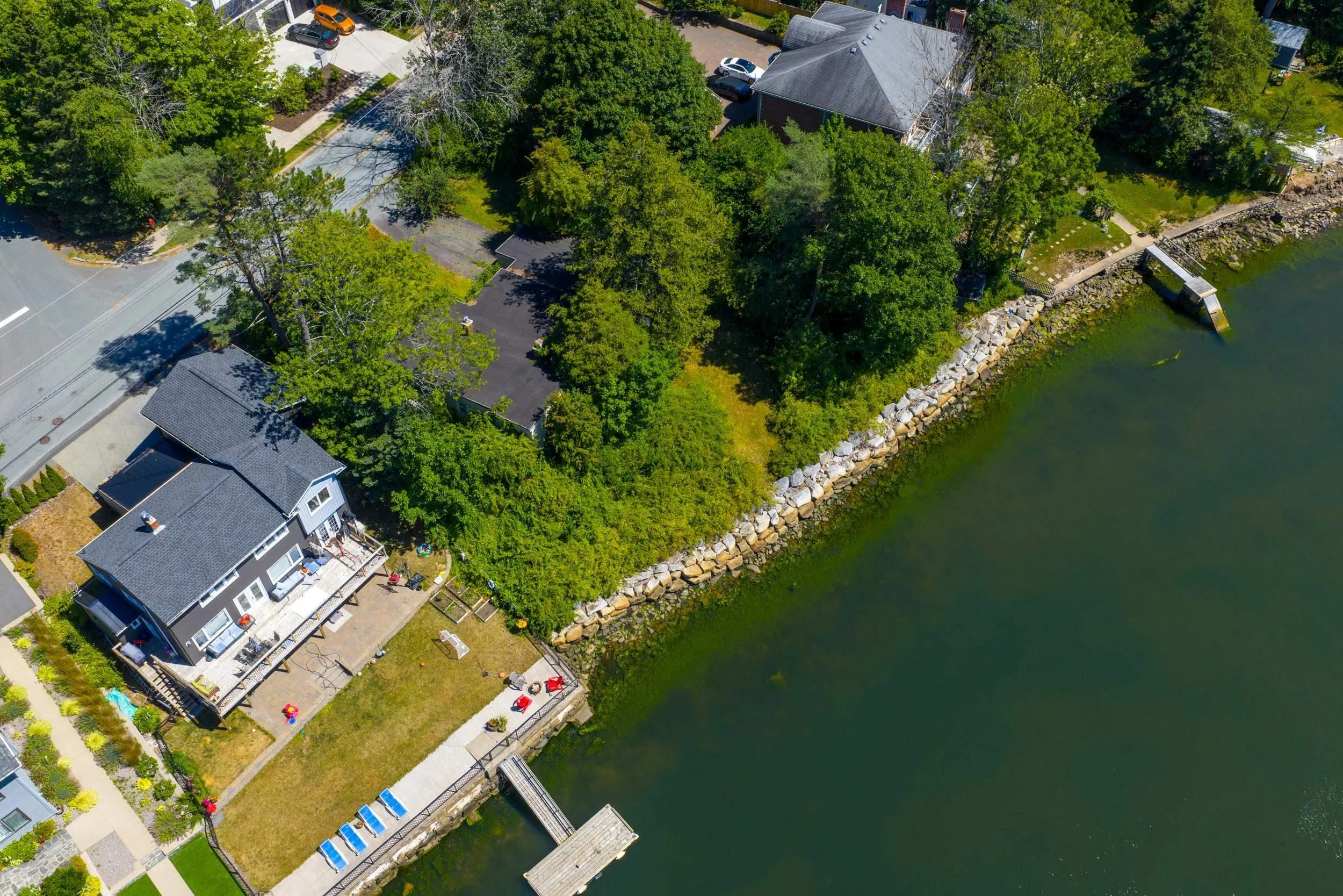 609 Shore Drive, Bedford, NS B4A 2E2, 3 Bedrooms Bedrooms, ,1 BathroomBathrooms,Residential,For Sale,Shore,202520360