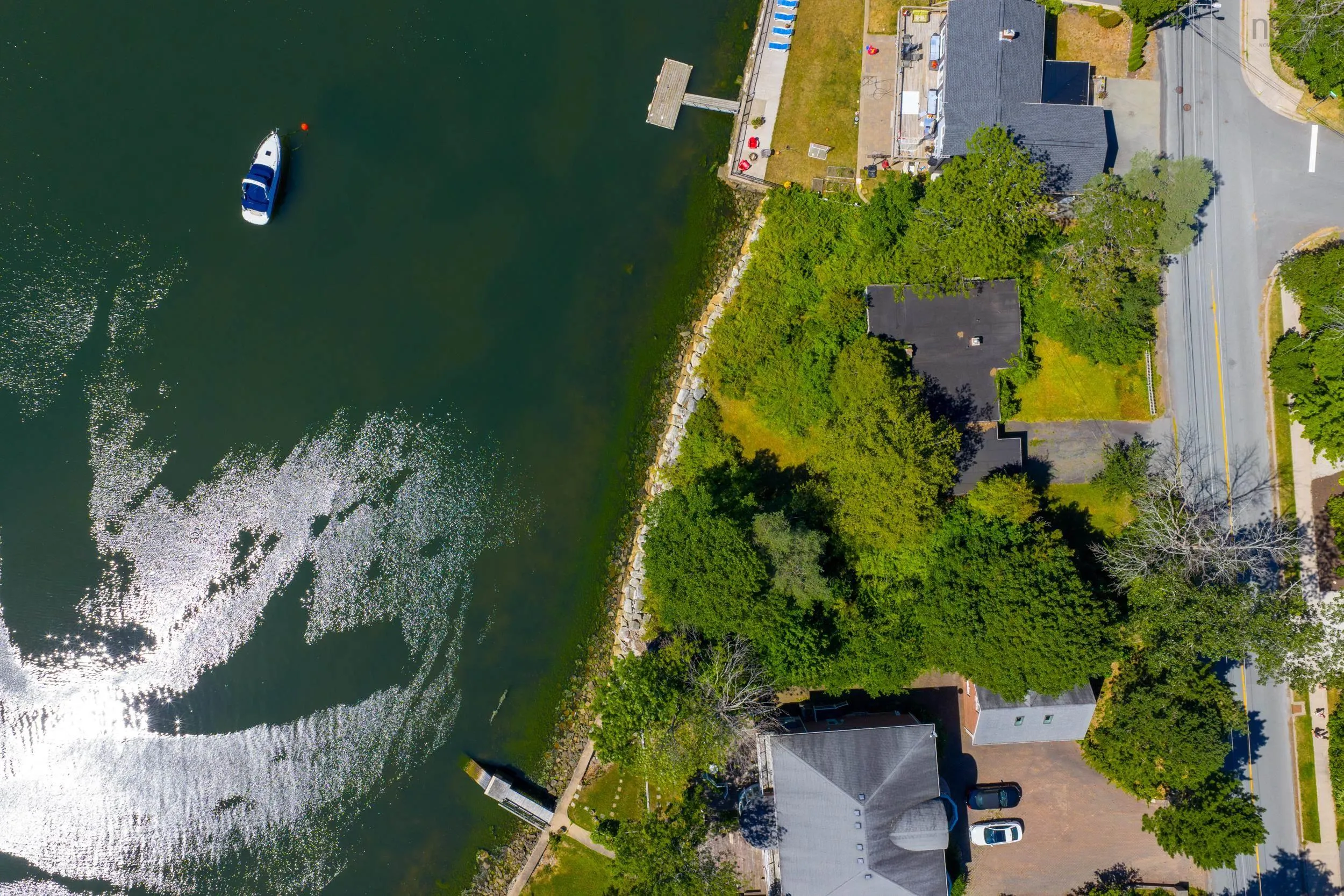 609 Shore Drive, Bedford, NS B4A 2E2, 3 Bedrooms Bedrooms, ,1 BathroomBathrooms,Residential,For Sale,Shore,202520360