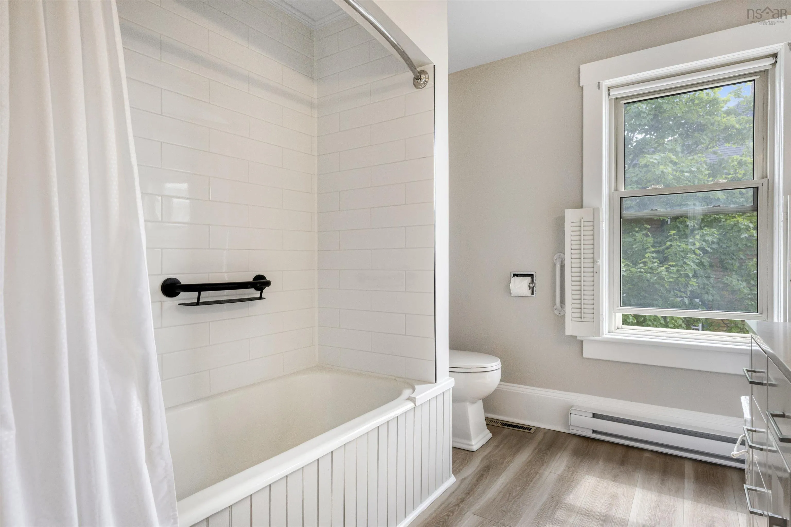271 Montague Street, Lunenburg, NS B0J 2C0, 3 Bedrooms Bedrooms, ,2 BathroomsBathrooms,Residential,For Sale,Montague,202514658