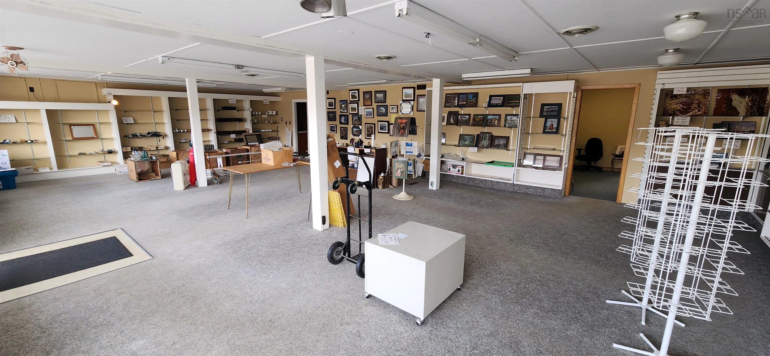9027/9029 Commercial Street, New Minas Ns B4n 3e6, ,Commercial Sale,For Sale,Commercial,202510397