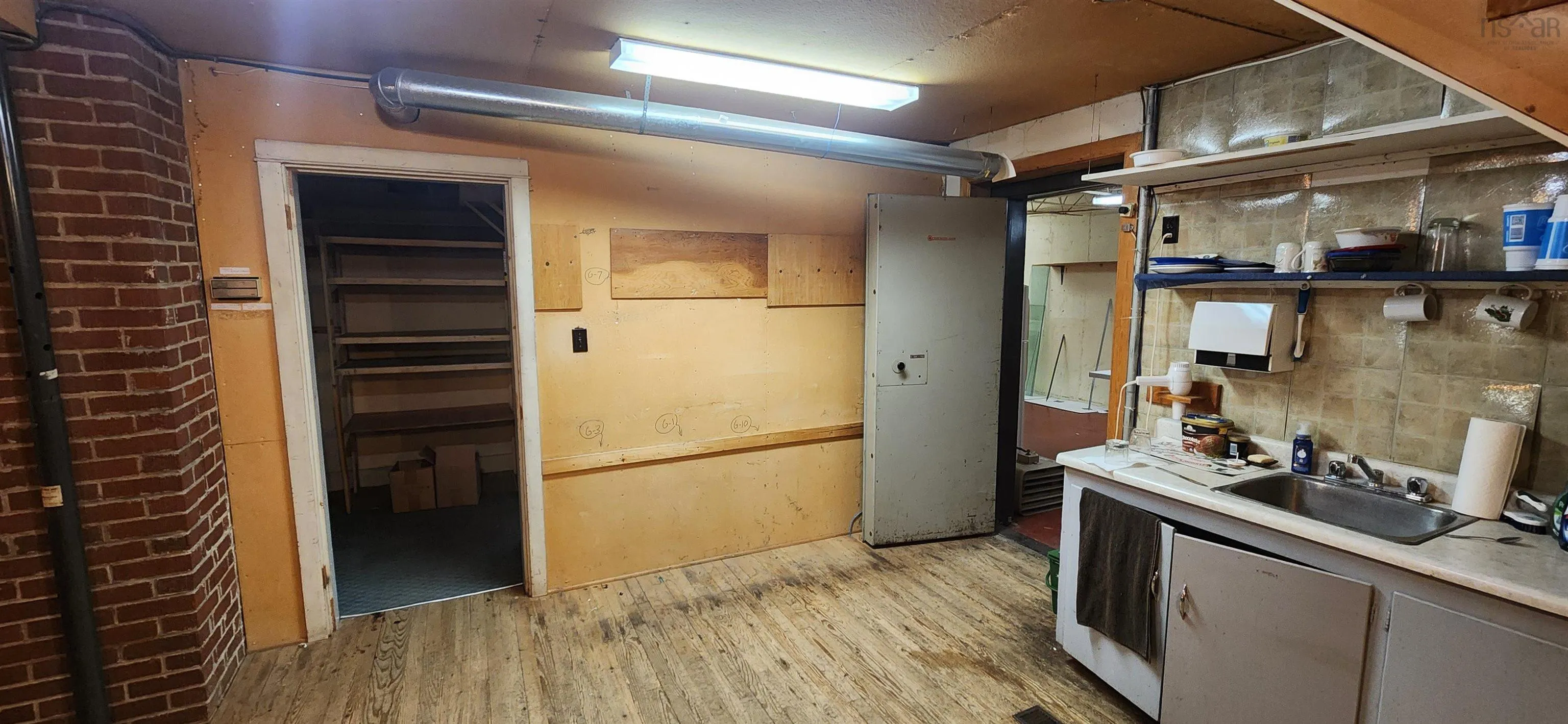 9027/9029 Commercial Street, New Minas Ns B4n 3e6, ,Commercial Sale,For Sale,Commercial,202510397