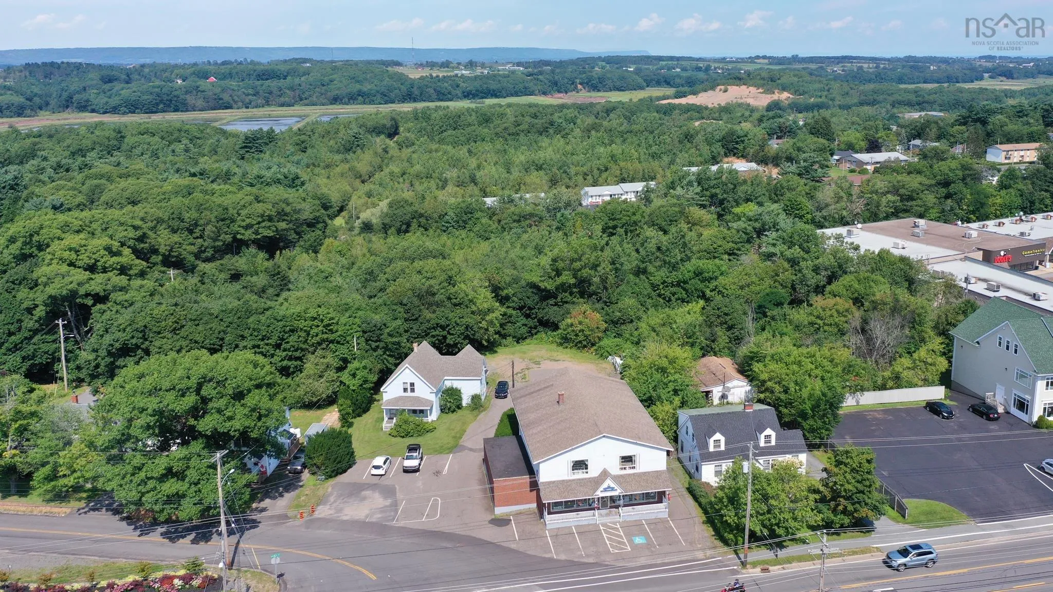 9027/9029 Commercial Street, New Minas Ns B4n 3e6, ,Commercial Sale,For Sale,Commercial,202510397