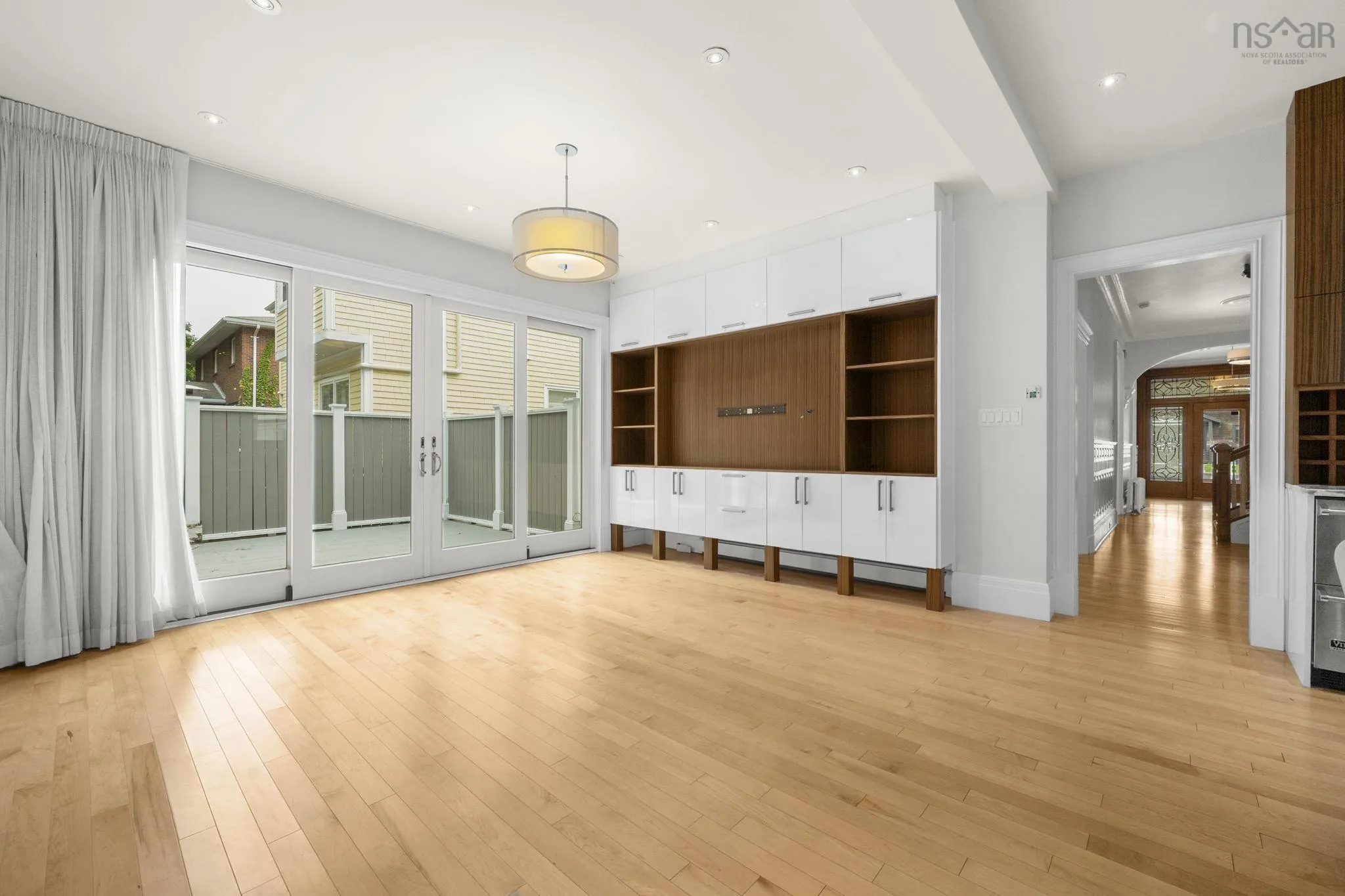 545 Young Avenue, Halifax, NS B3H 2V4, 6 Bedrooms Bedrooms, ,4 BathroomsBathrooms,Residential,For Sale,Young,202523054