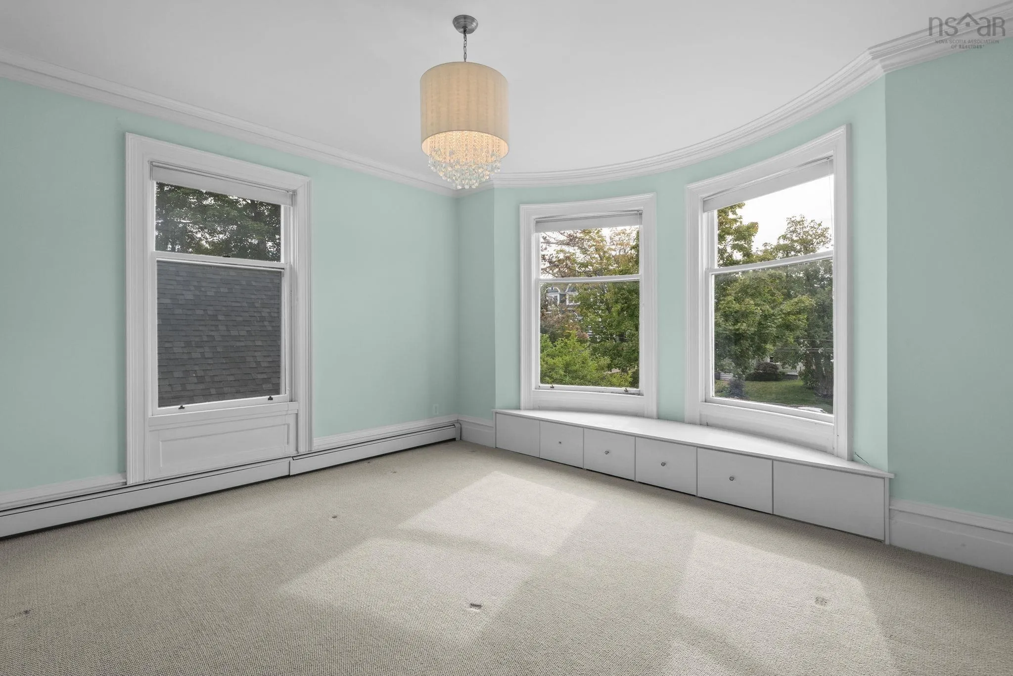 545 Young Avenue, Halifax, NS B3H 2V4, 6 Bedrooms Bedrooms, ,4 BathroomsBathrooms,Residential,For Sale,Young,202523054