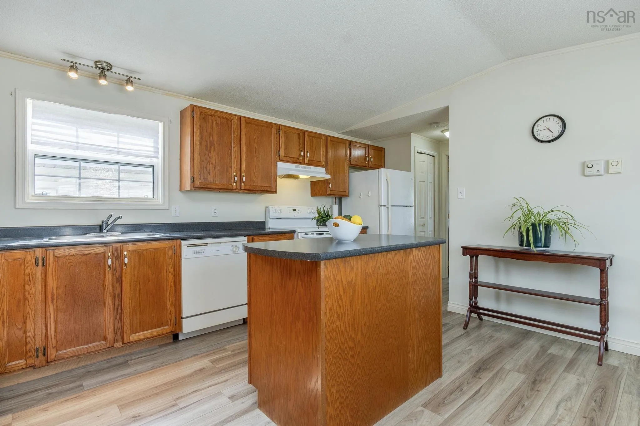 63 That Street, Porters Lake, NS B3E 1H3, 2 Bedrooms Bedrooms, ,2 BathroomsBathrooms,Residential,For Sale,That,202520079