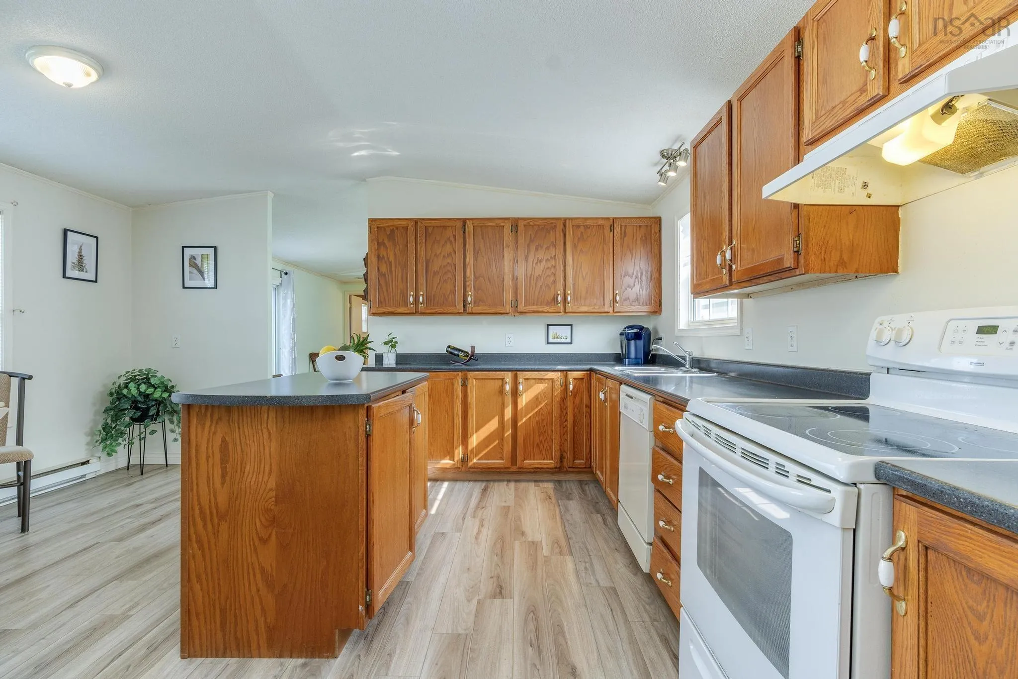 63 That Street, Porters Lake, NS B3E 1H3, 2 Bedrooms Bedrooms, ,2 BathroomsBathrooms,Residential,For Sale,That,202520079
