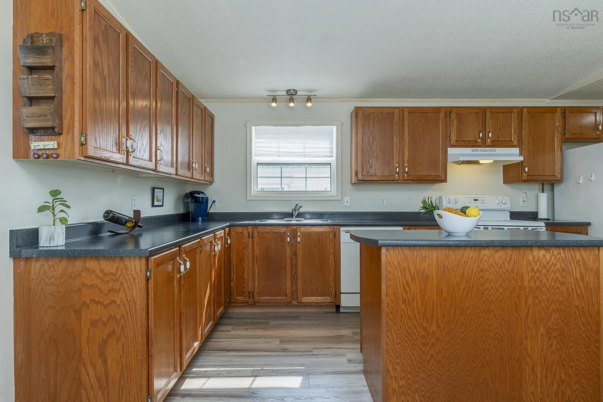 63 That Street, Porters Lake, NS B3E 1H3, 2 Bedrooms Bedrooms, ,2 BathroomsBathrooms,Residential,For Sale,That,202520079