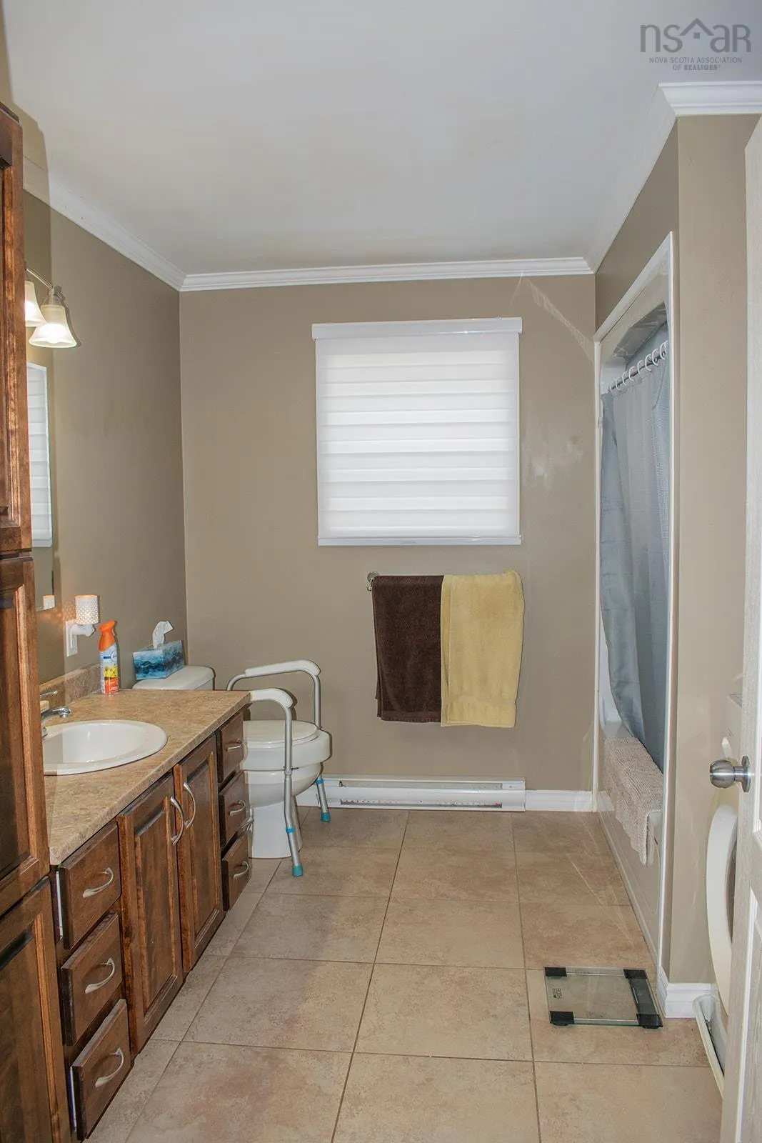 28 Clarence Street, Amherst, NS B4H 3P1, 4 Bedrooms Bedrooms, ,Residential Income,For Sale,Clarence,202517234